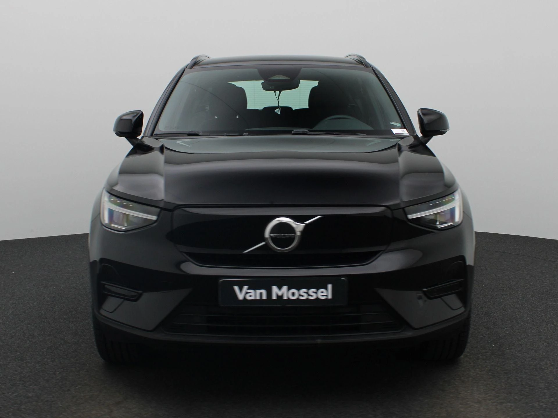 Volvo-XC40-image-3