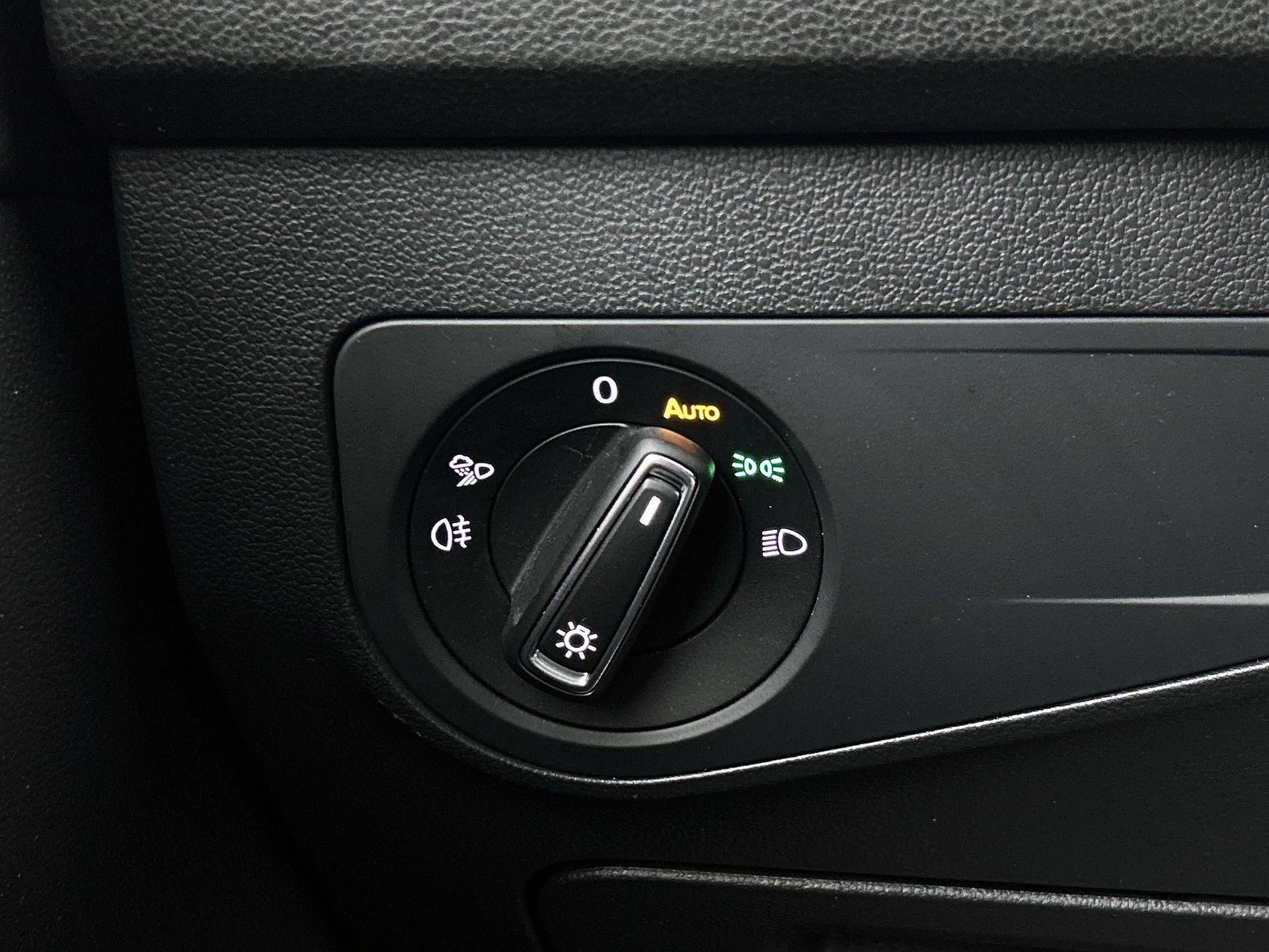 Volkswagen-Tiguan Allspace-image-14