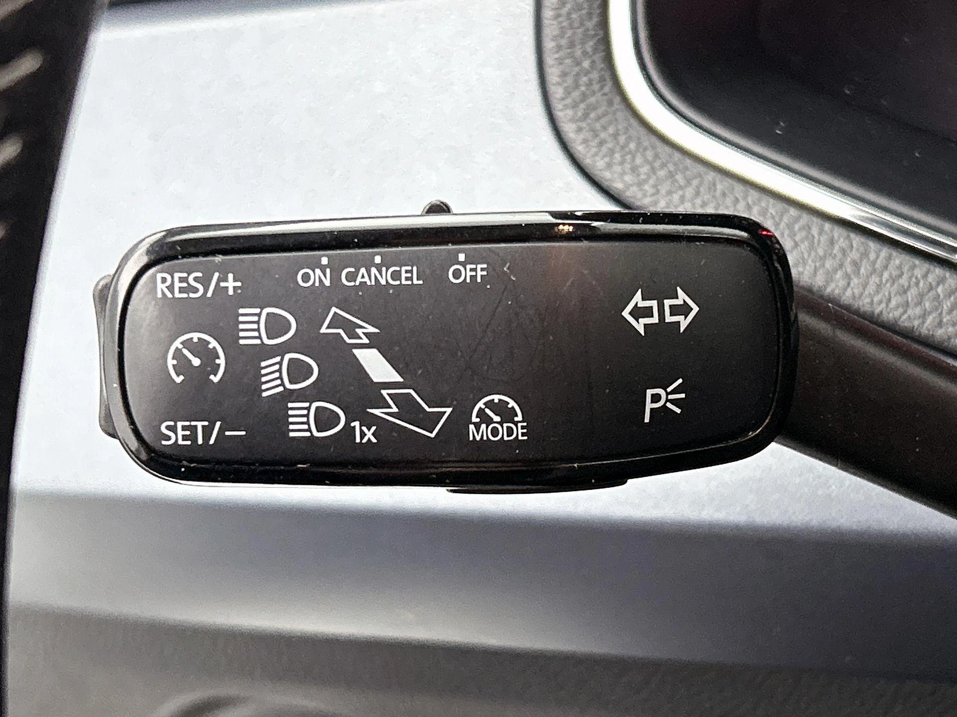 SEAT-Arona-image-5