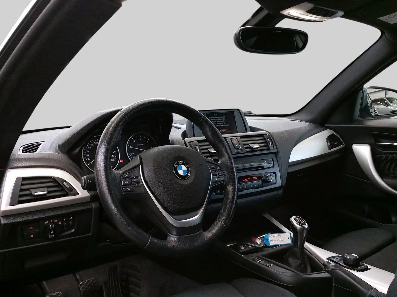 BMW-Série 1-image-7