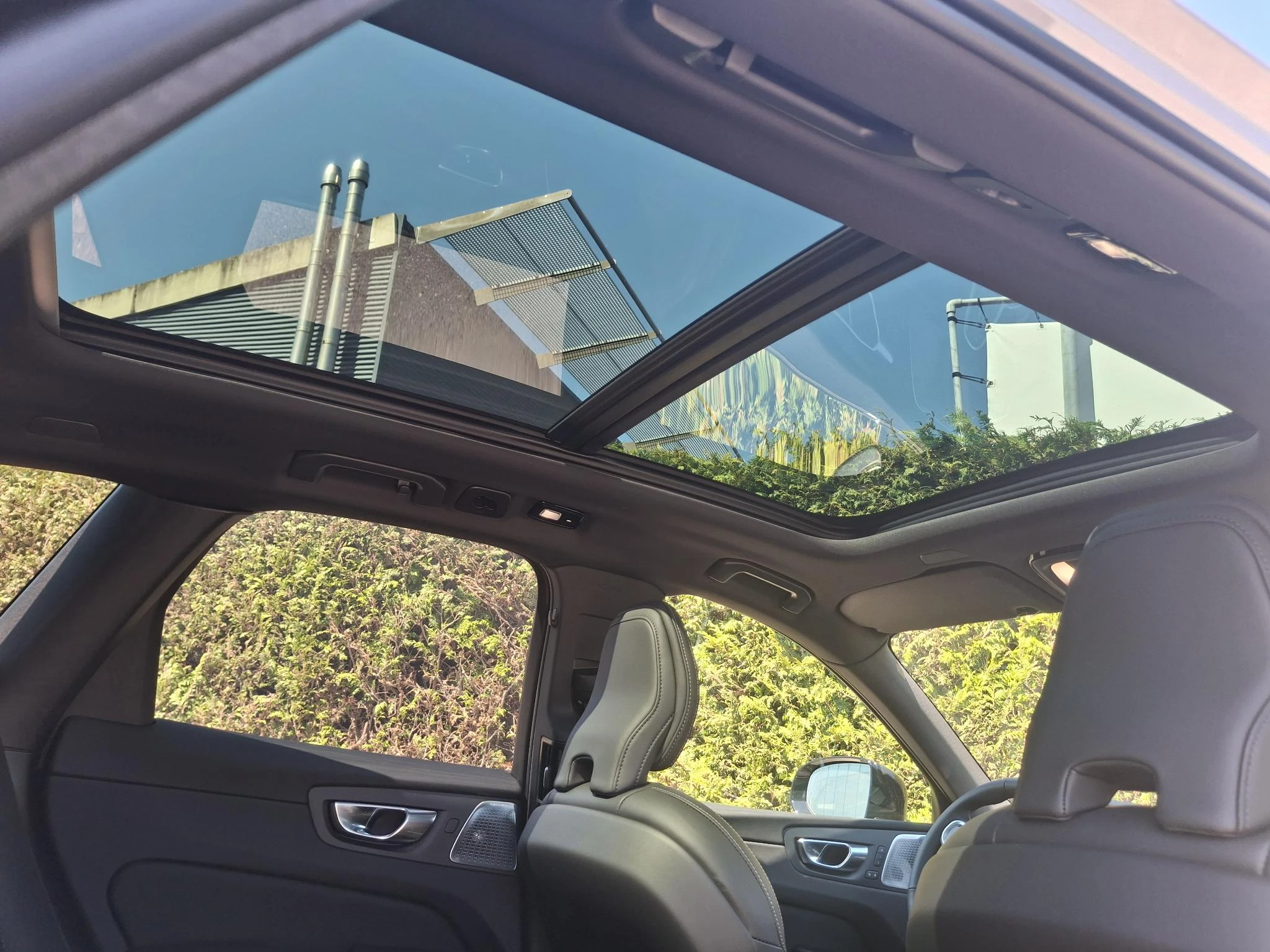 Volvo-XC60-image-16