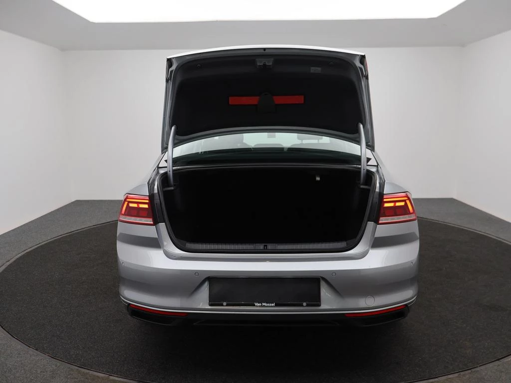 Volkswagen Passat Passat 1.5 TSI Elegance 150PK *AUTOMAAT*PDC*CRUISE*APP-CONNECT*BLTH*...*