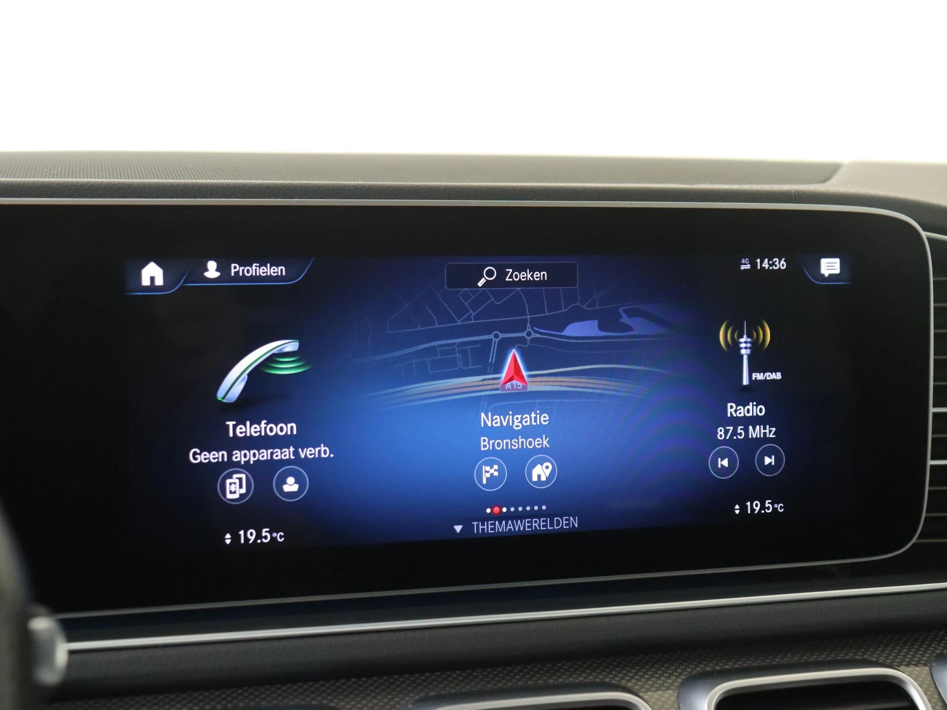 Mercedes-Benz-GLE-image-24