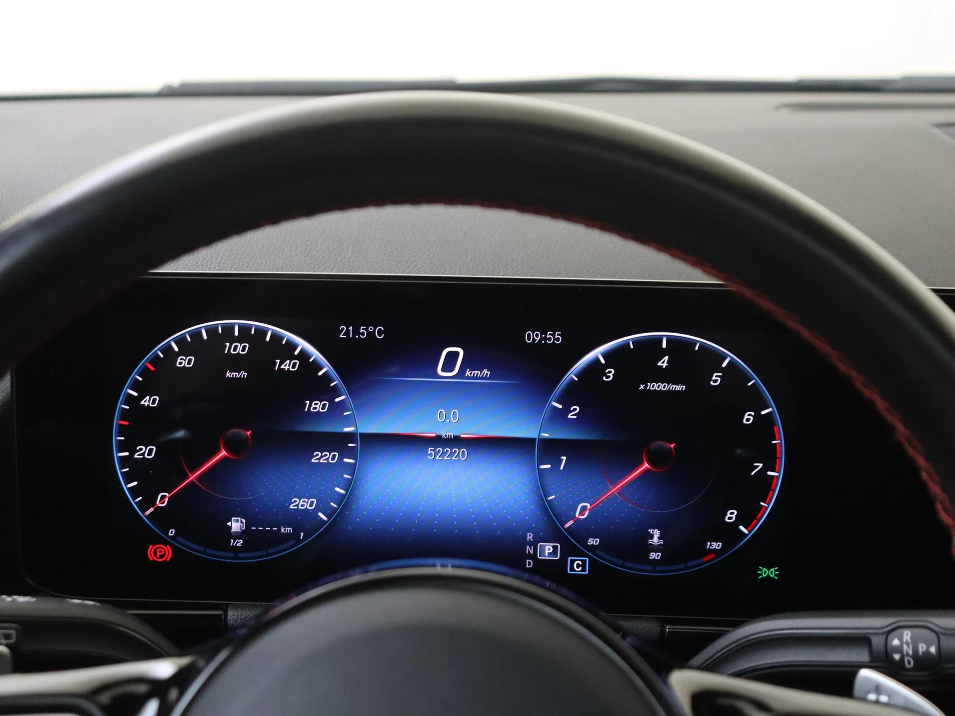 Mercedes-Benz-GLA-image-6