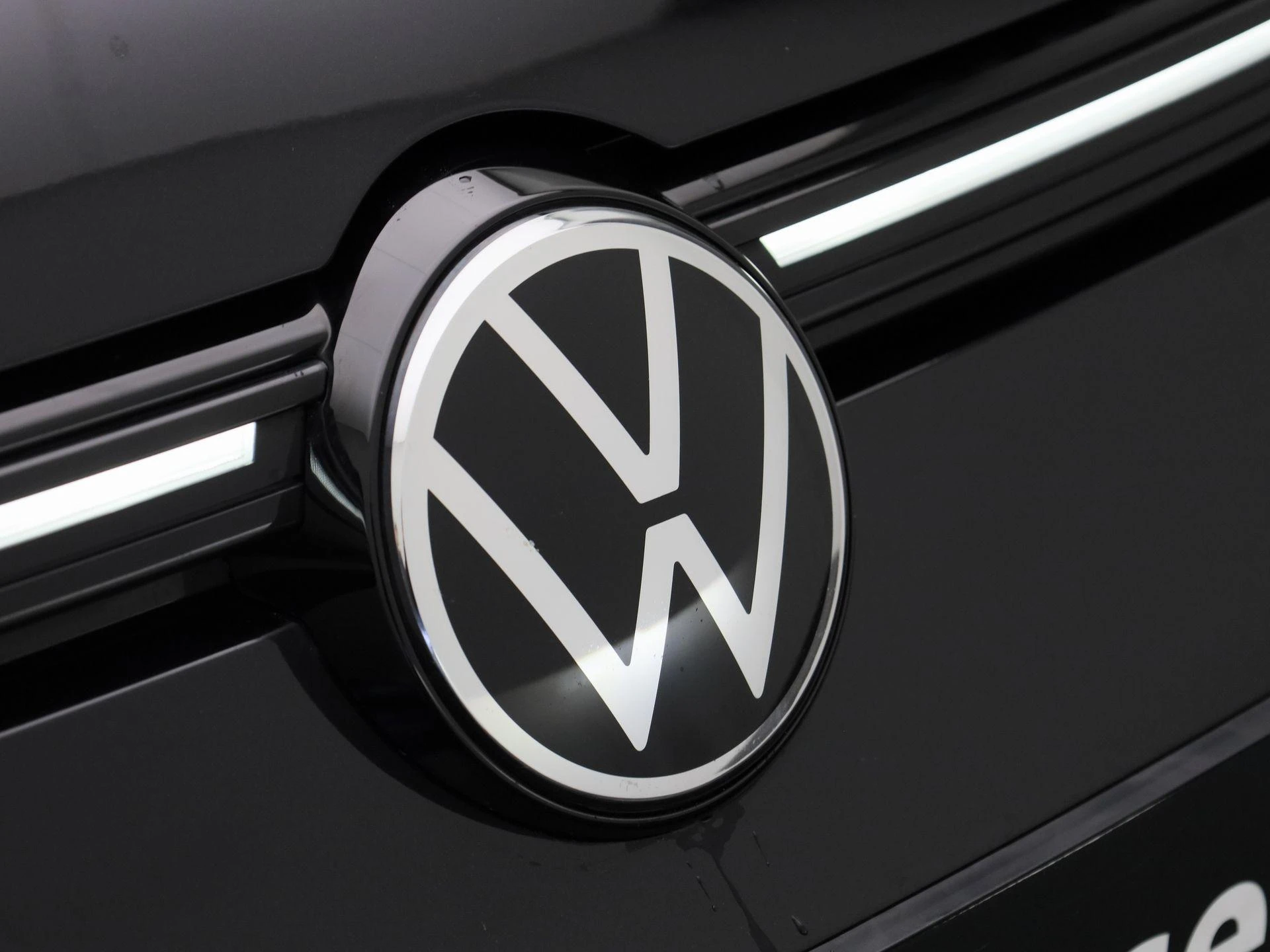 Volkswagen-Golf-image-35