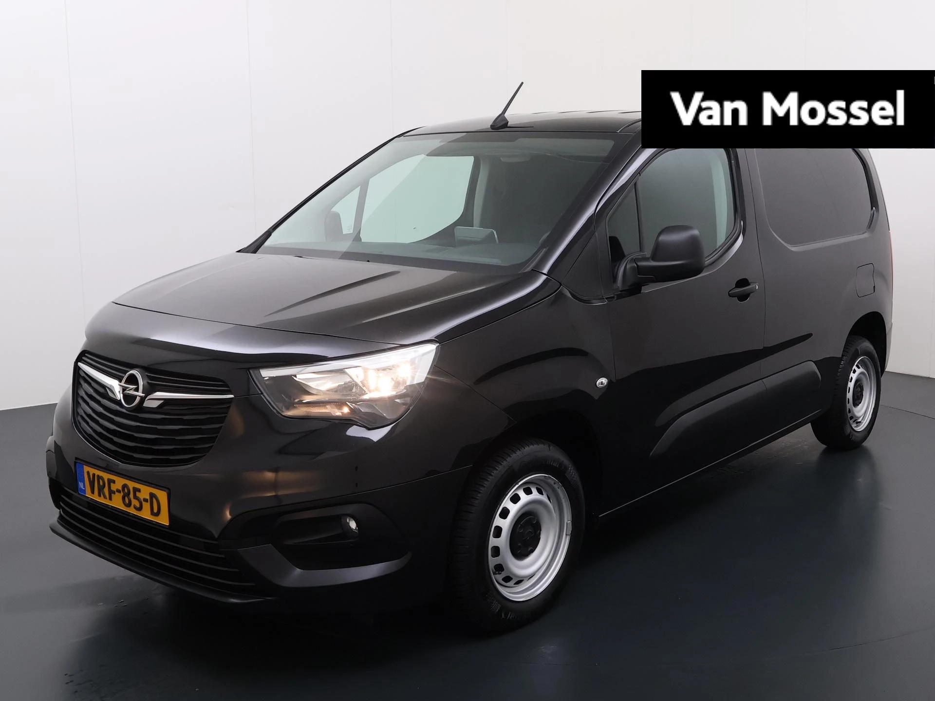 Opel-Combo-image-0