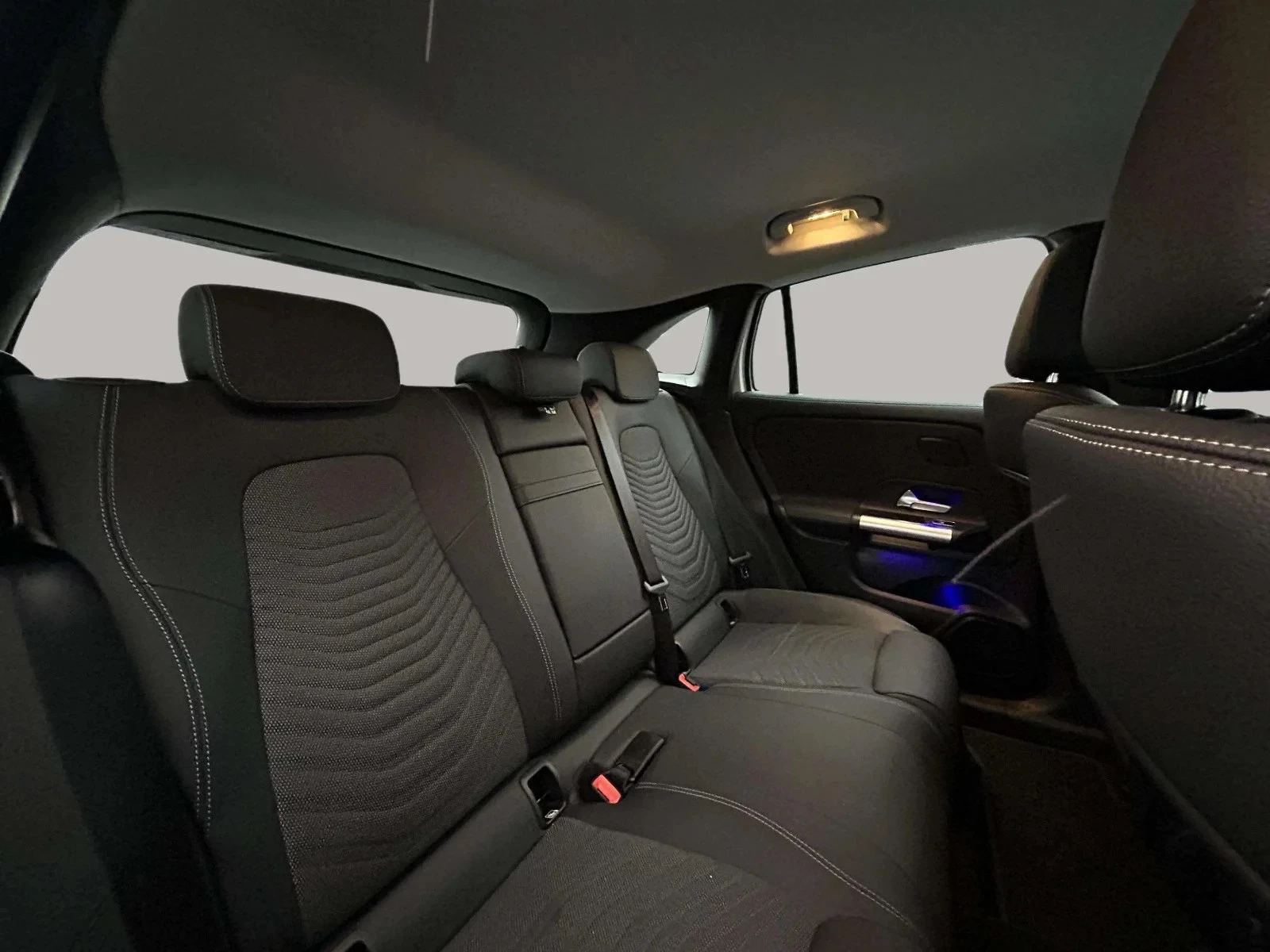 Mercedes-Benz-EQA-image-16