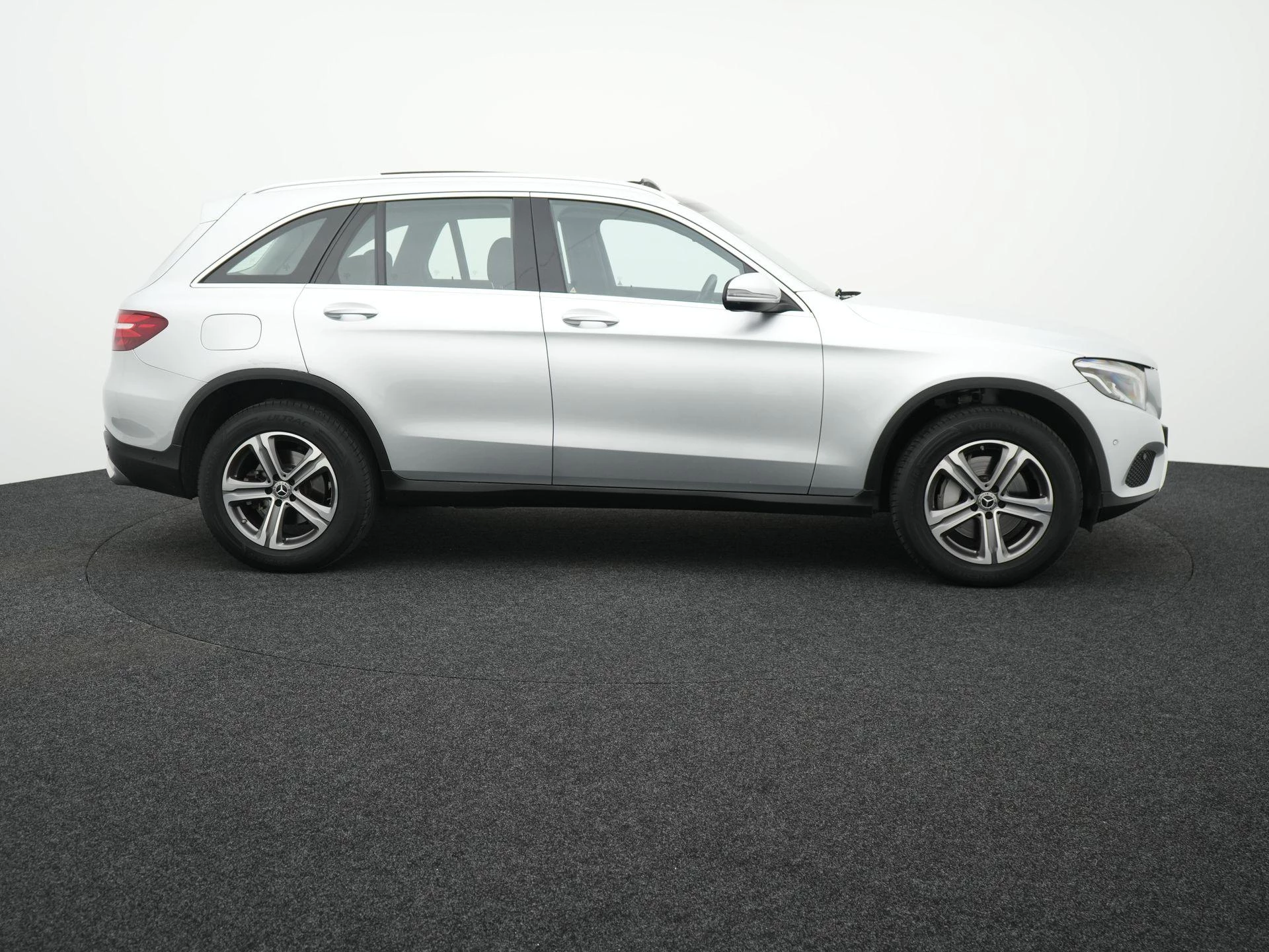 Mercedes-Benz-GLC-image-5
