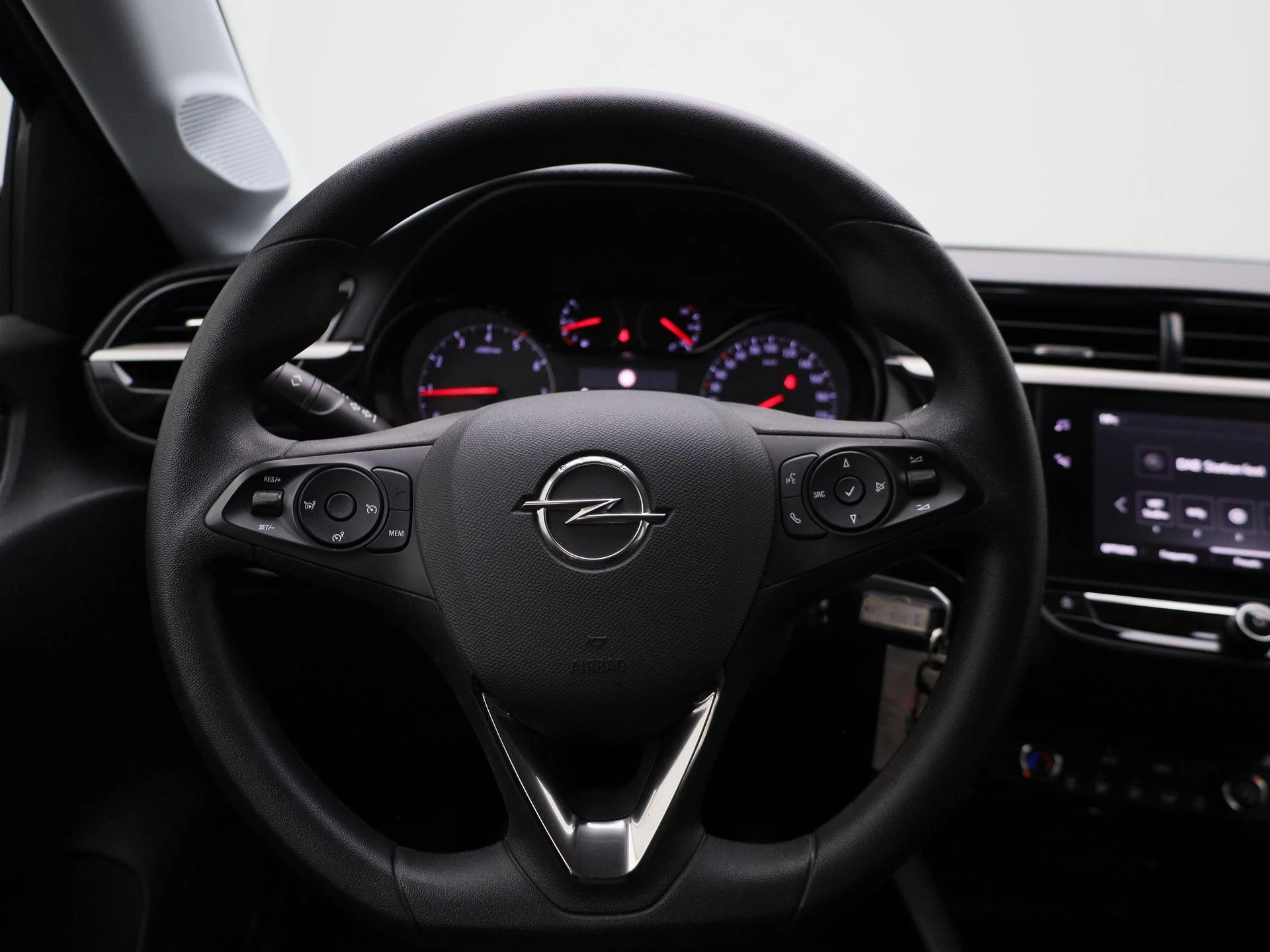 Opel-Corsa-image-8