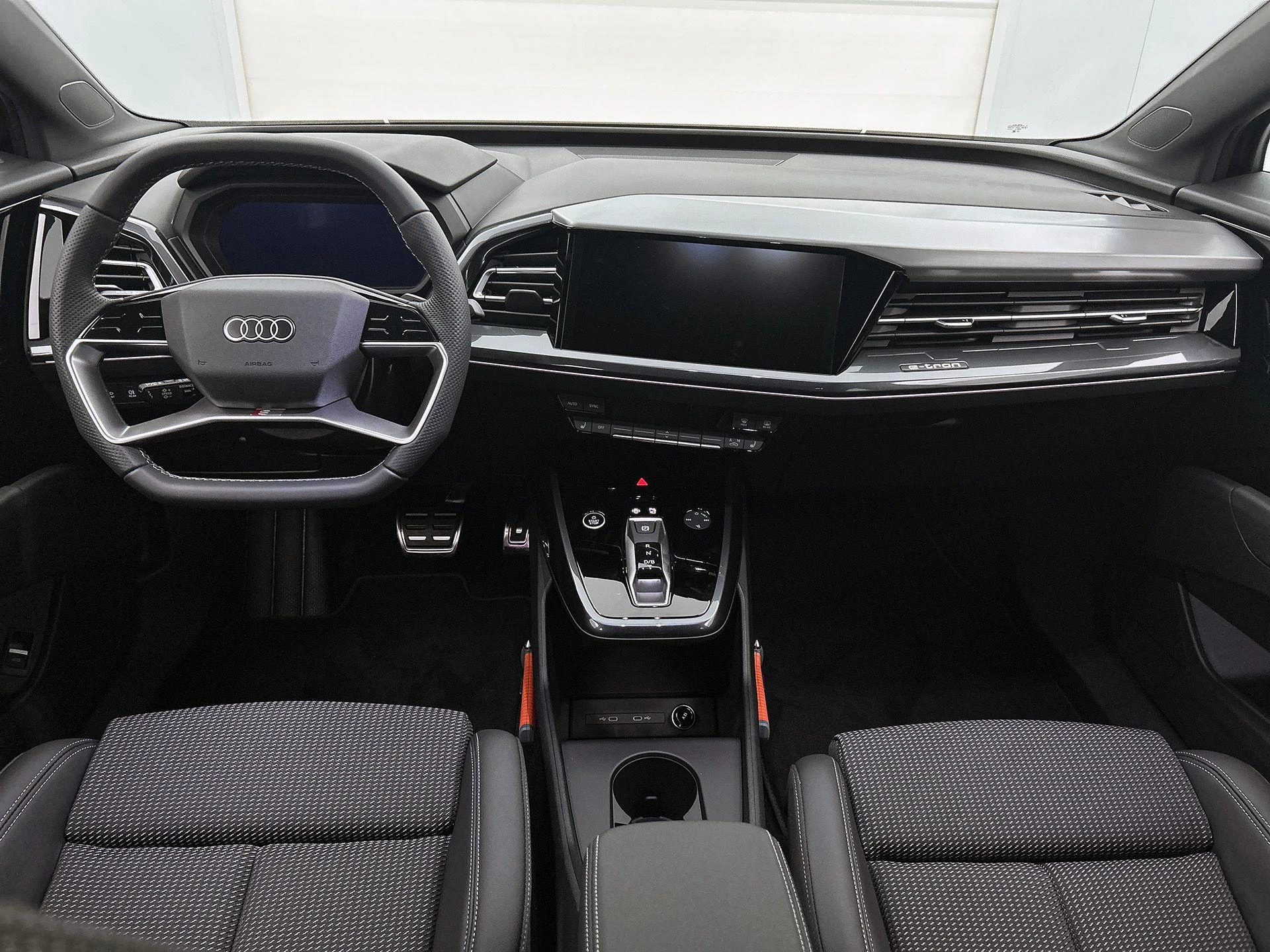 Audi-Q4 e-tron-image-23