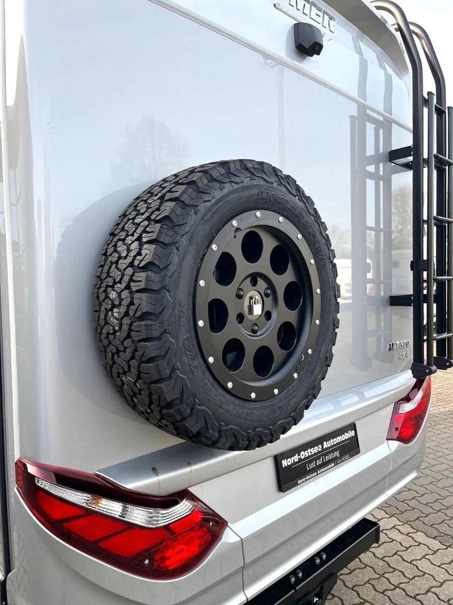 Hymer--image-24