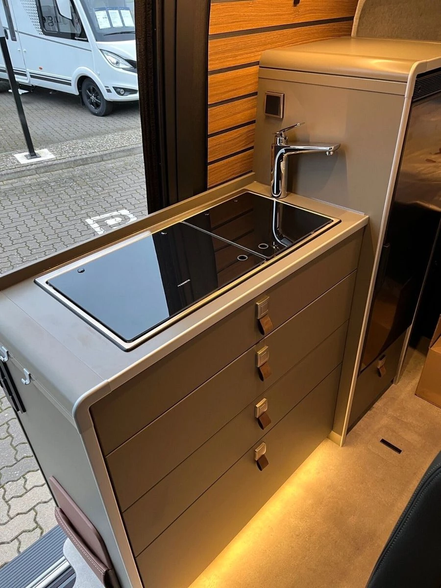 Hymer--image-11