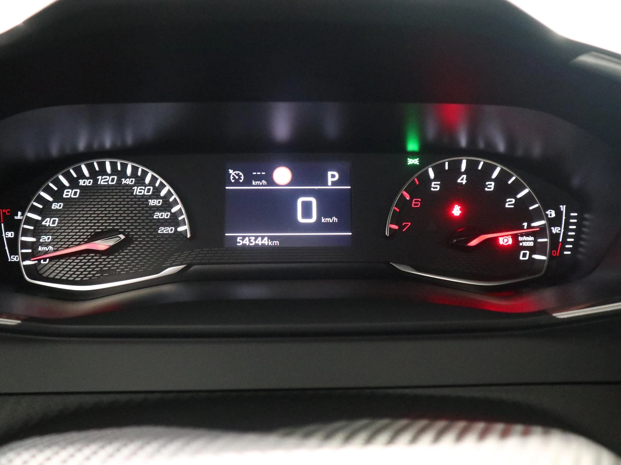 Peugeot-2008-image-11