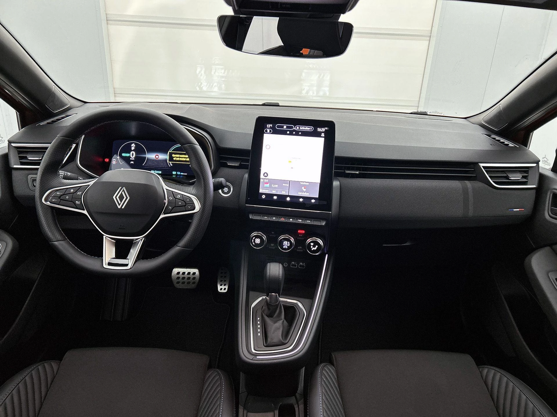 Renault-Clio-image-16