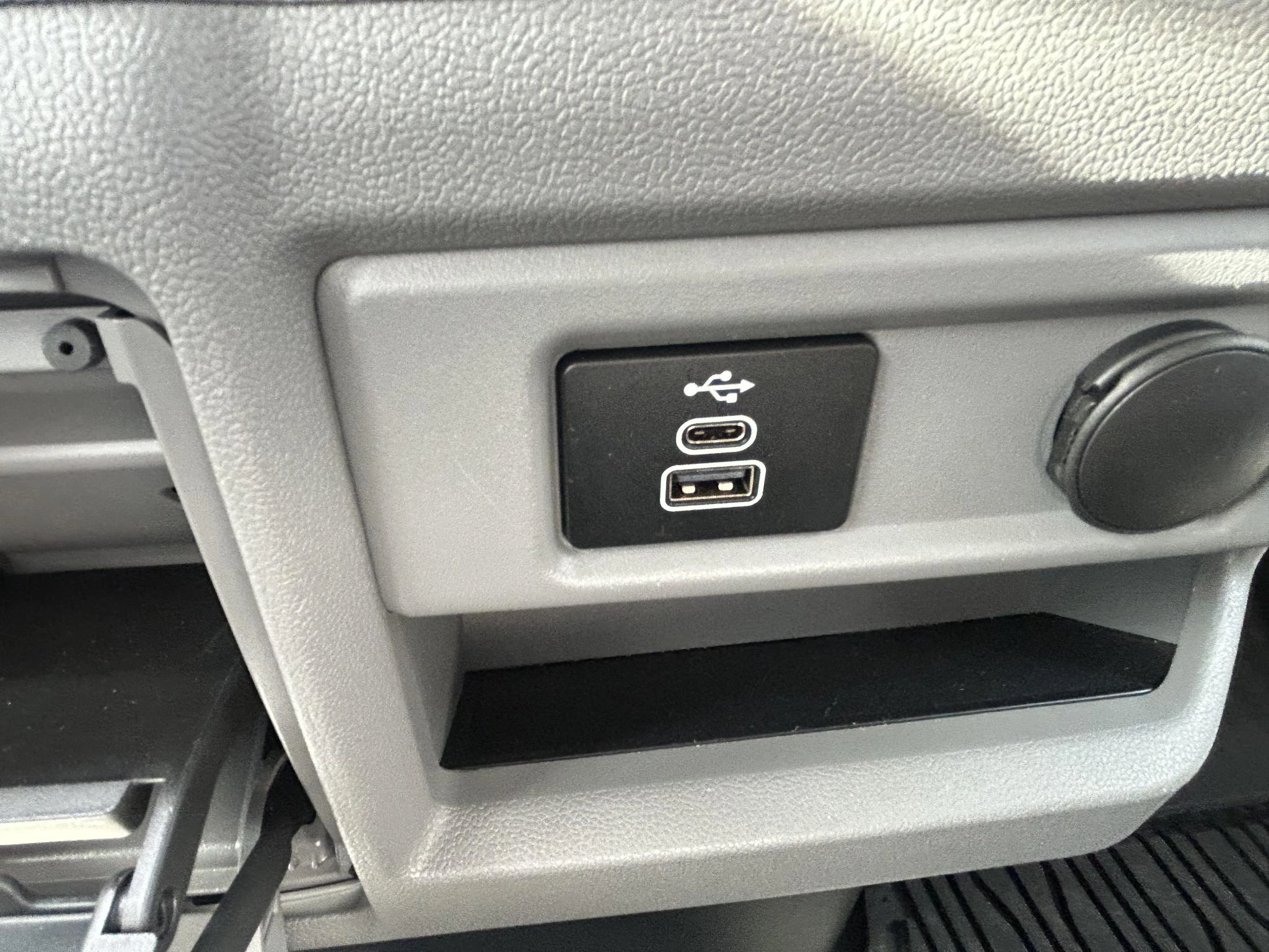 Ford-E-Transit-image-16