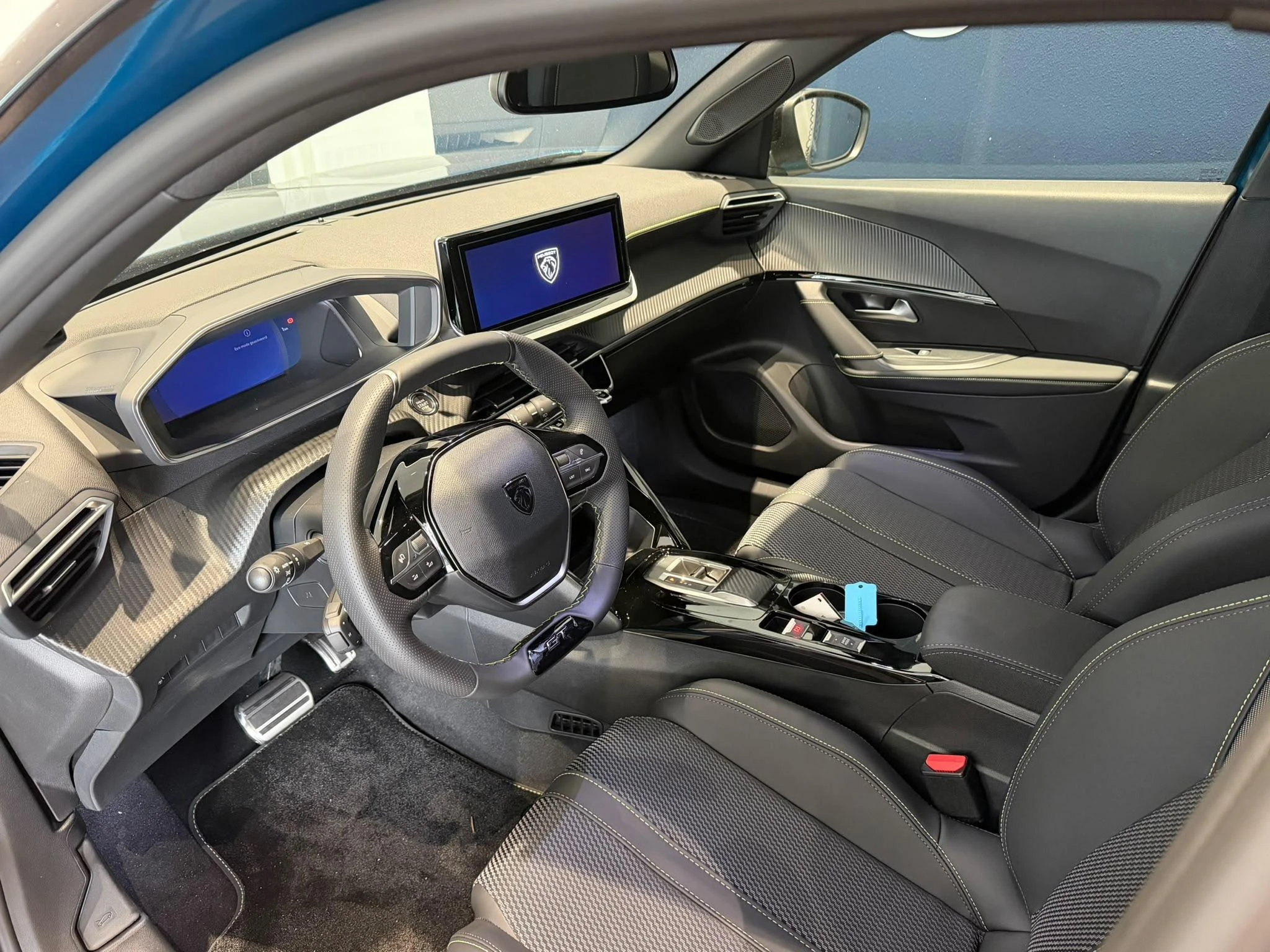 Peugeot-2008-image-10