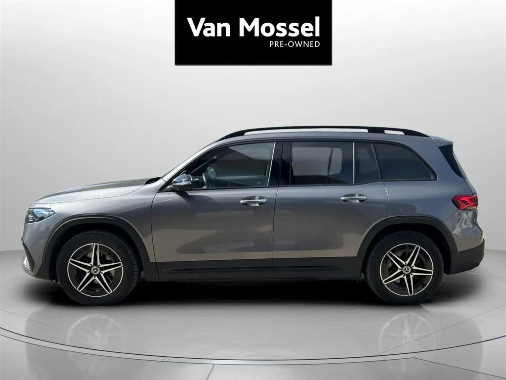 Mercedes-Benz-EQB-image-7