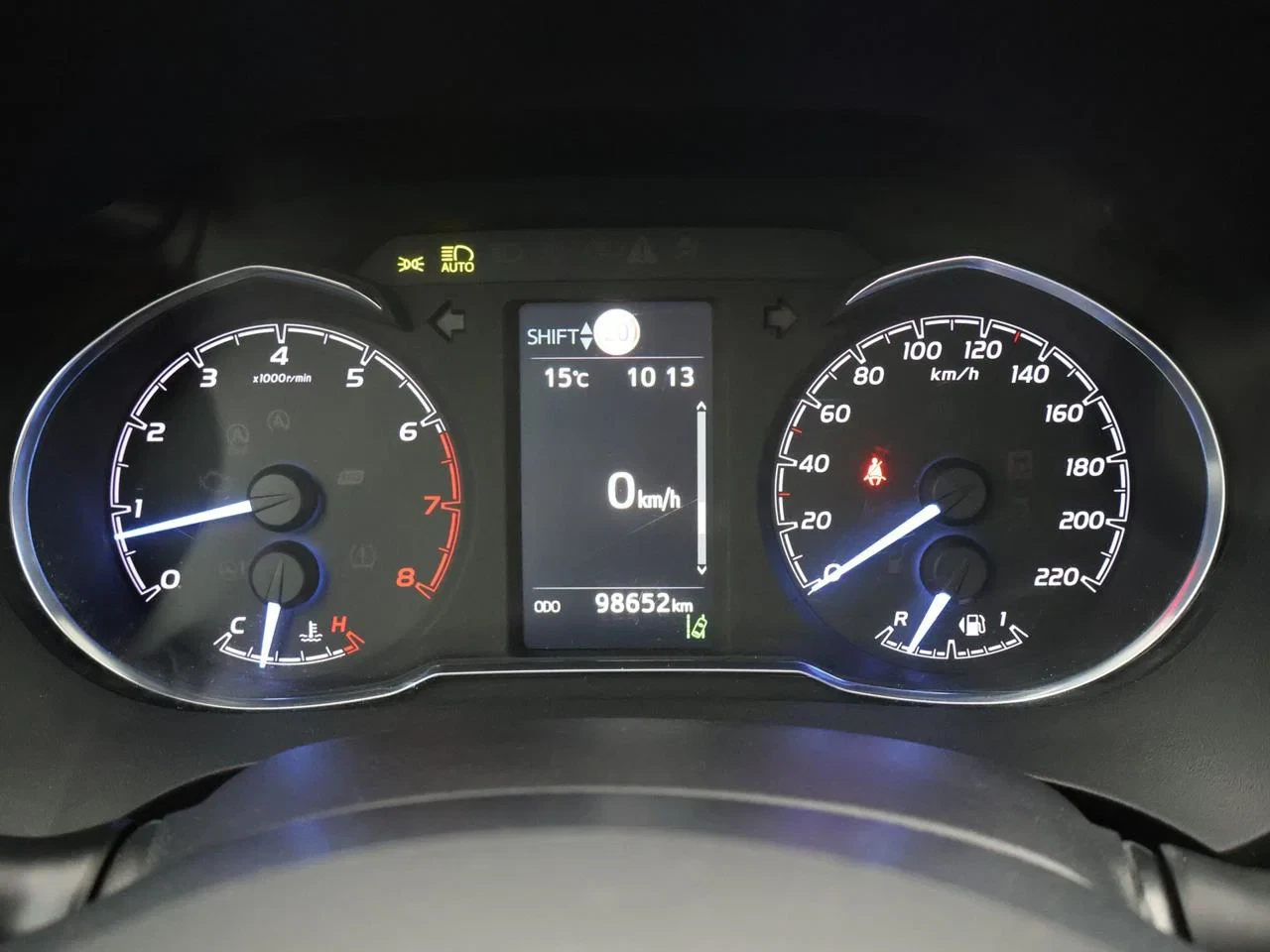 Toyota-Yaris-image-13