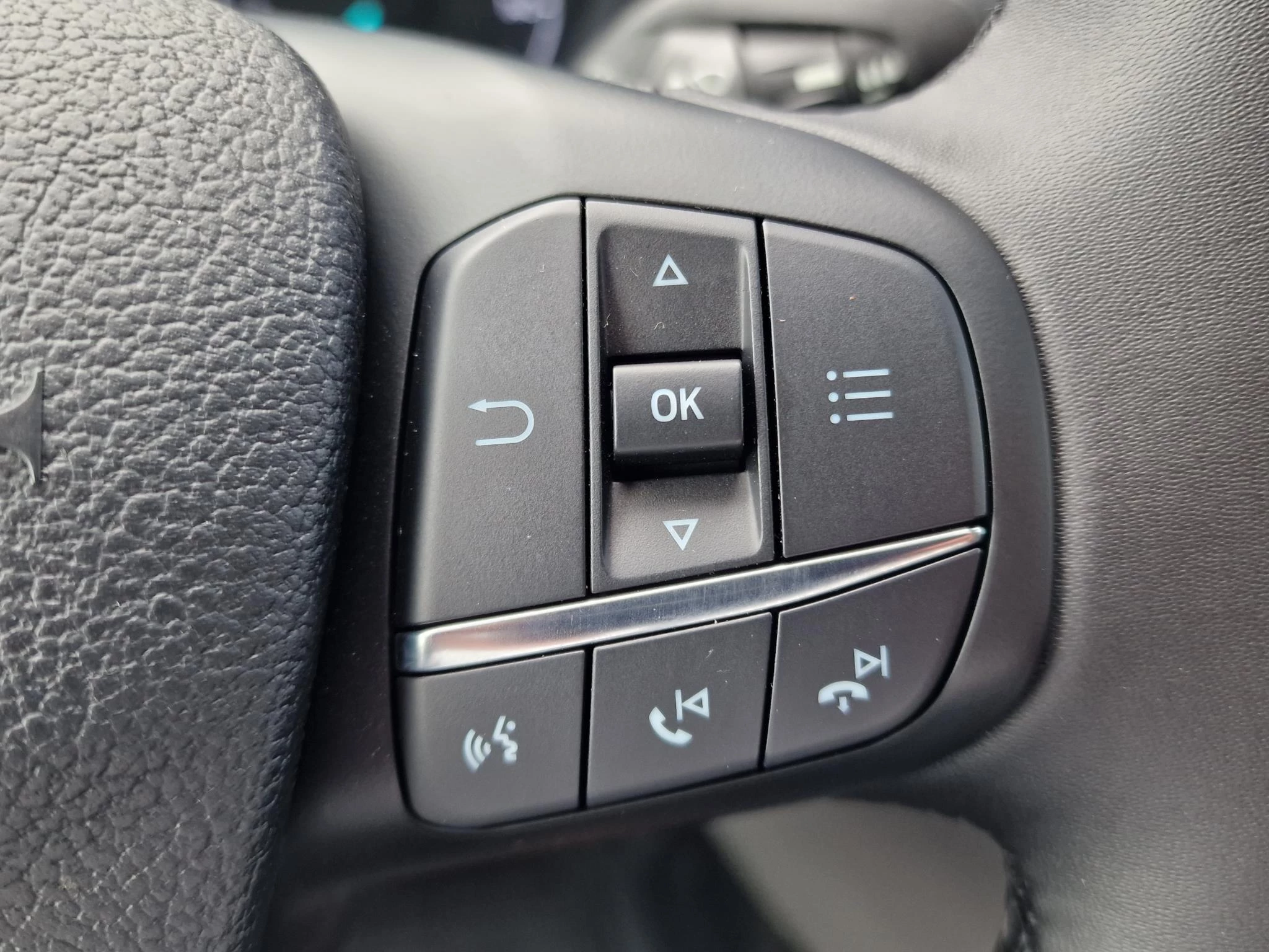 Ford-E-Transit-image-16