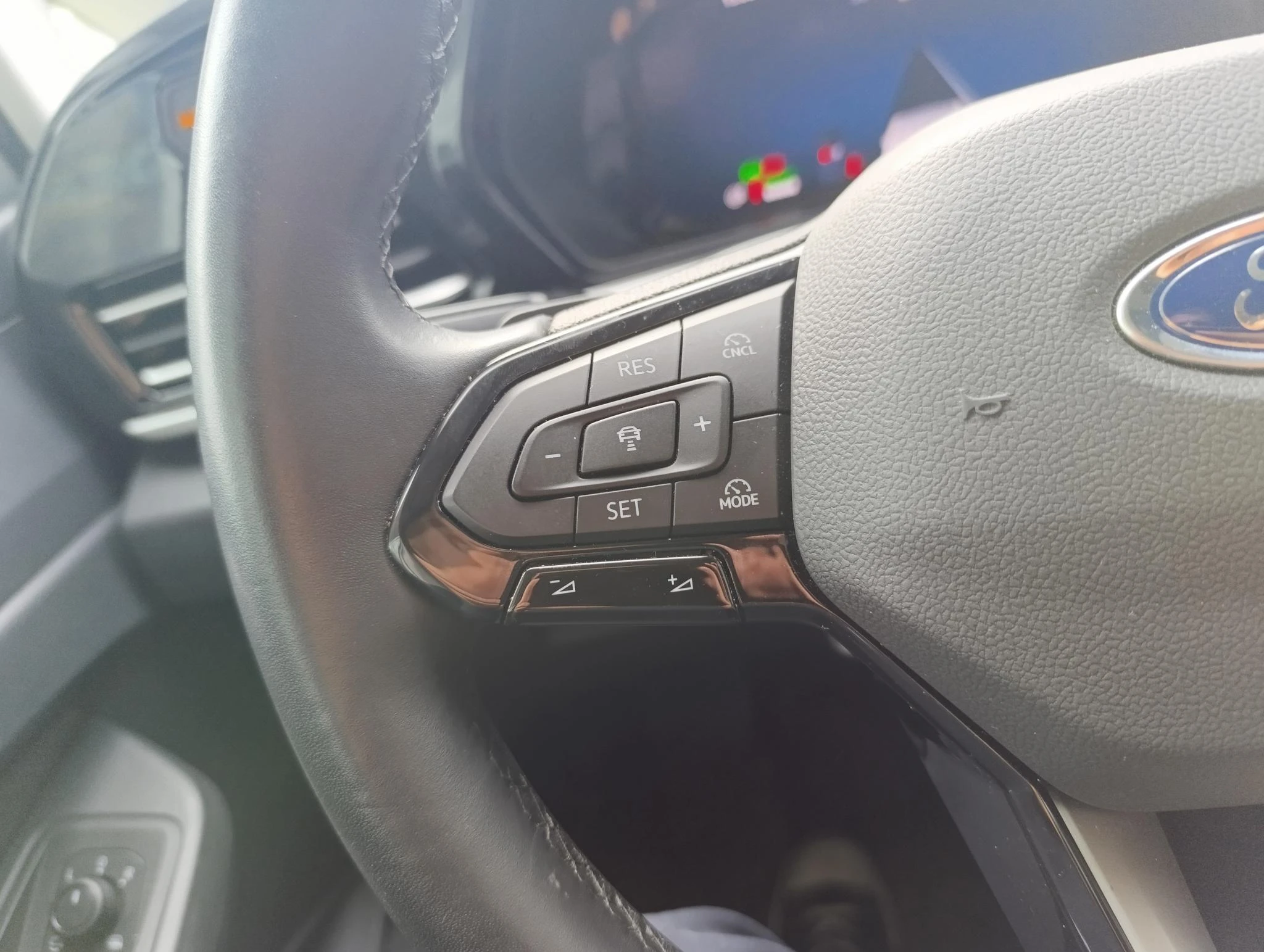 Ford-Transit Connect-image-17