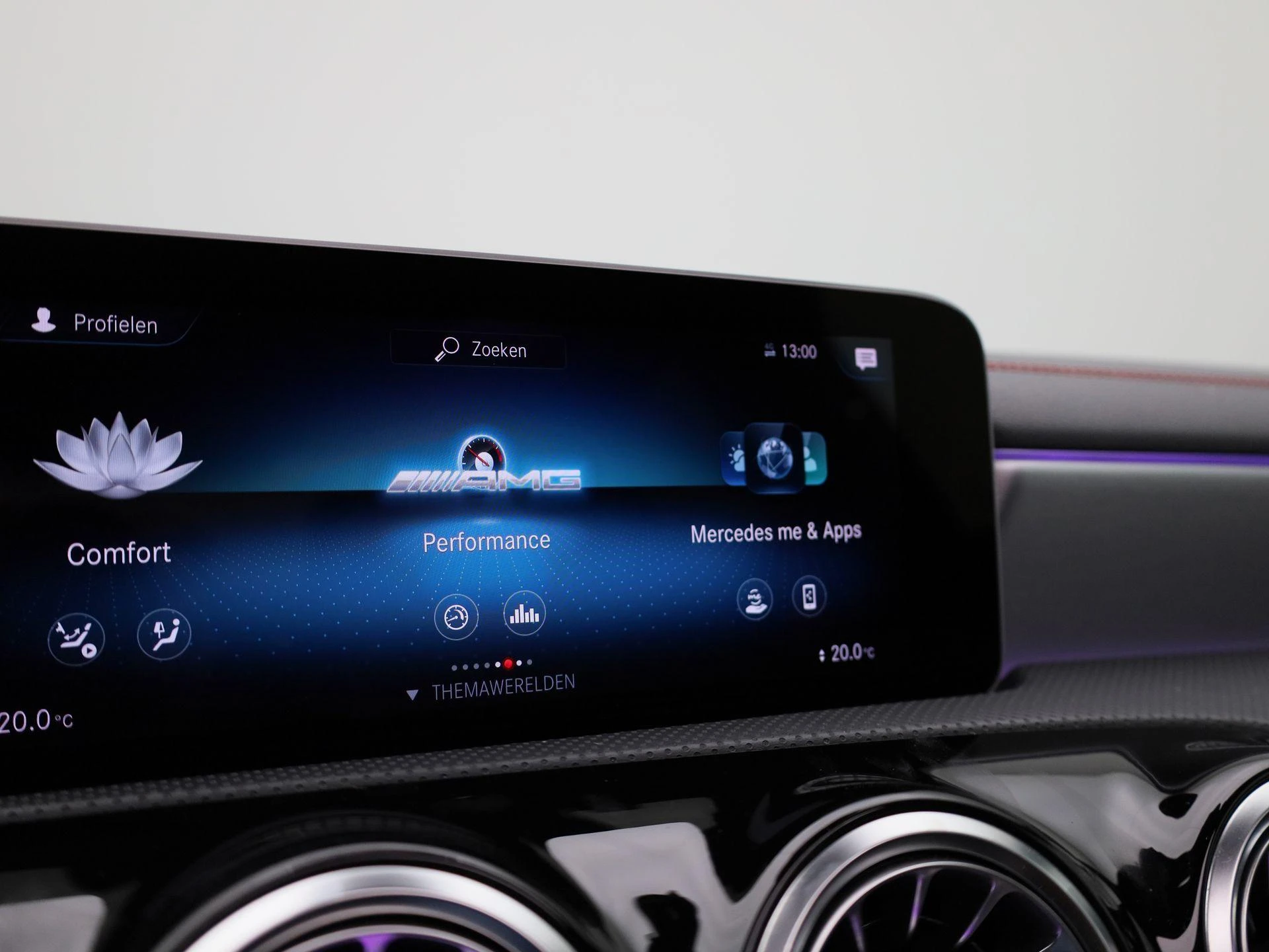 Mercedes-Benz-CLA-image-36