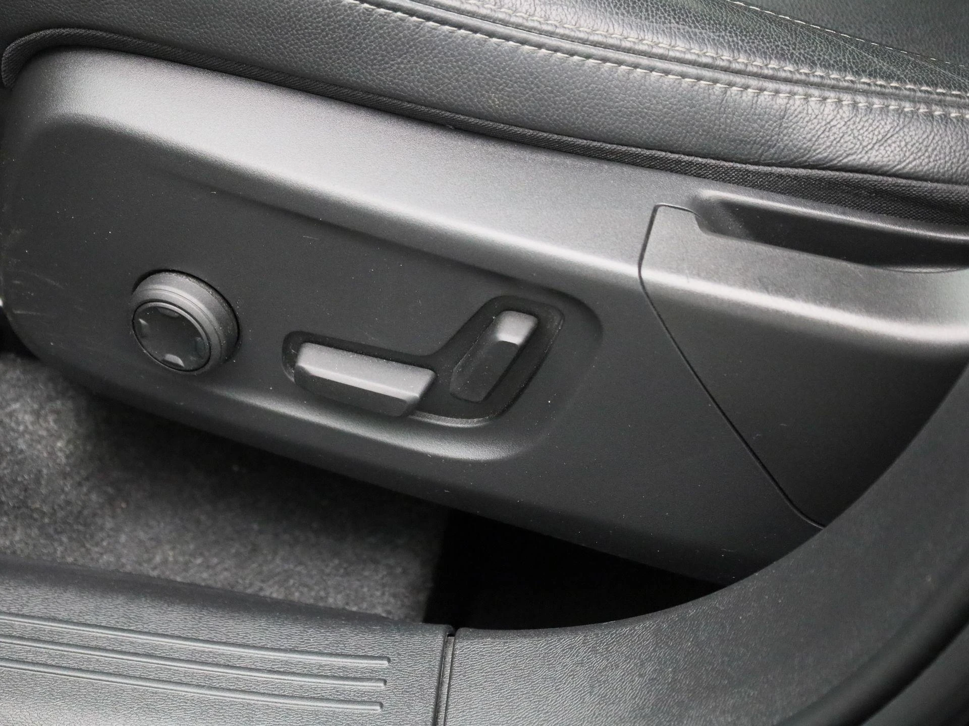 Volvo-XC40-image-32