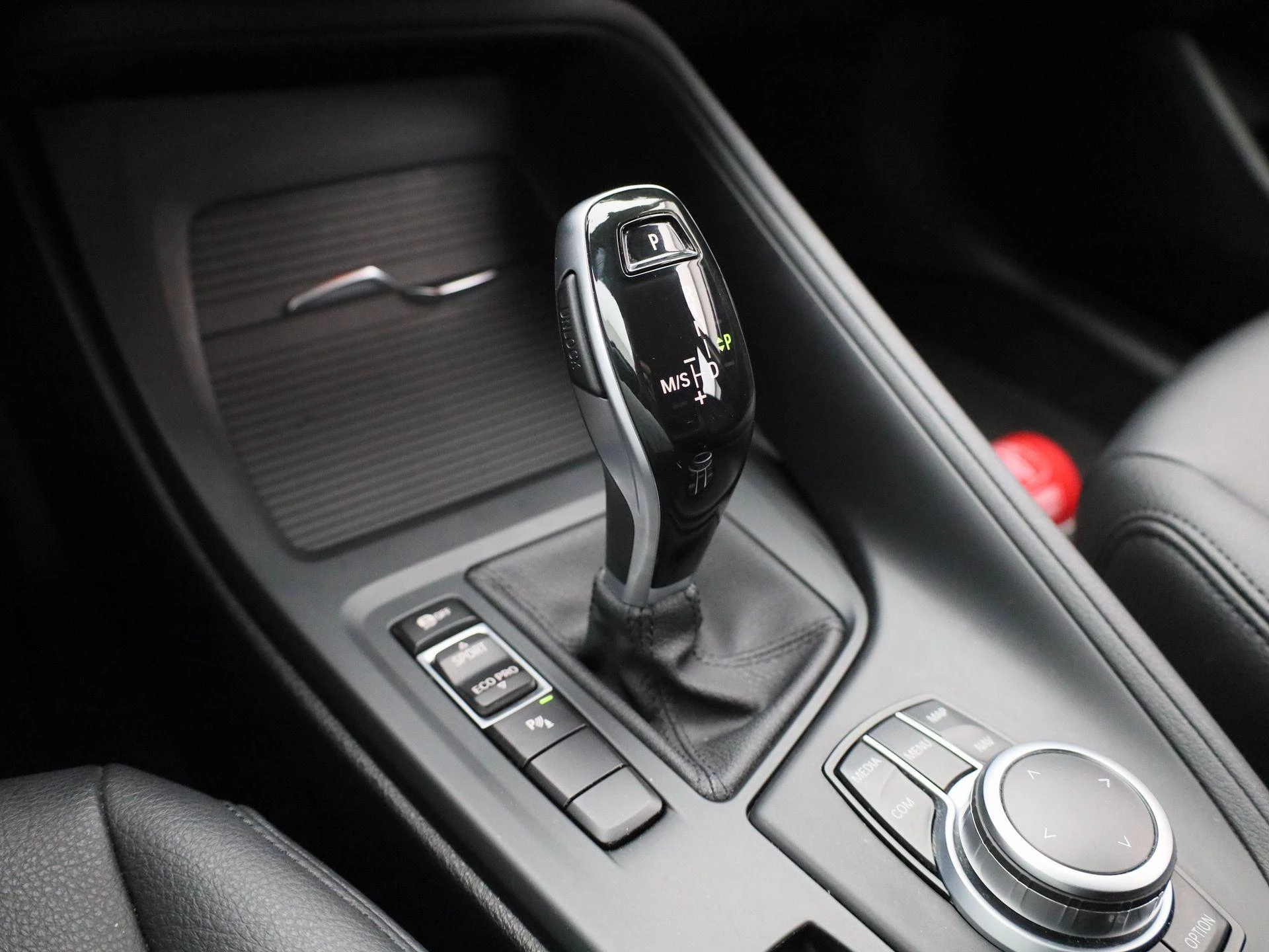 BMW X1 sDrive18iA (100 kW)