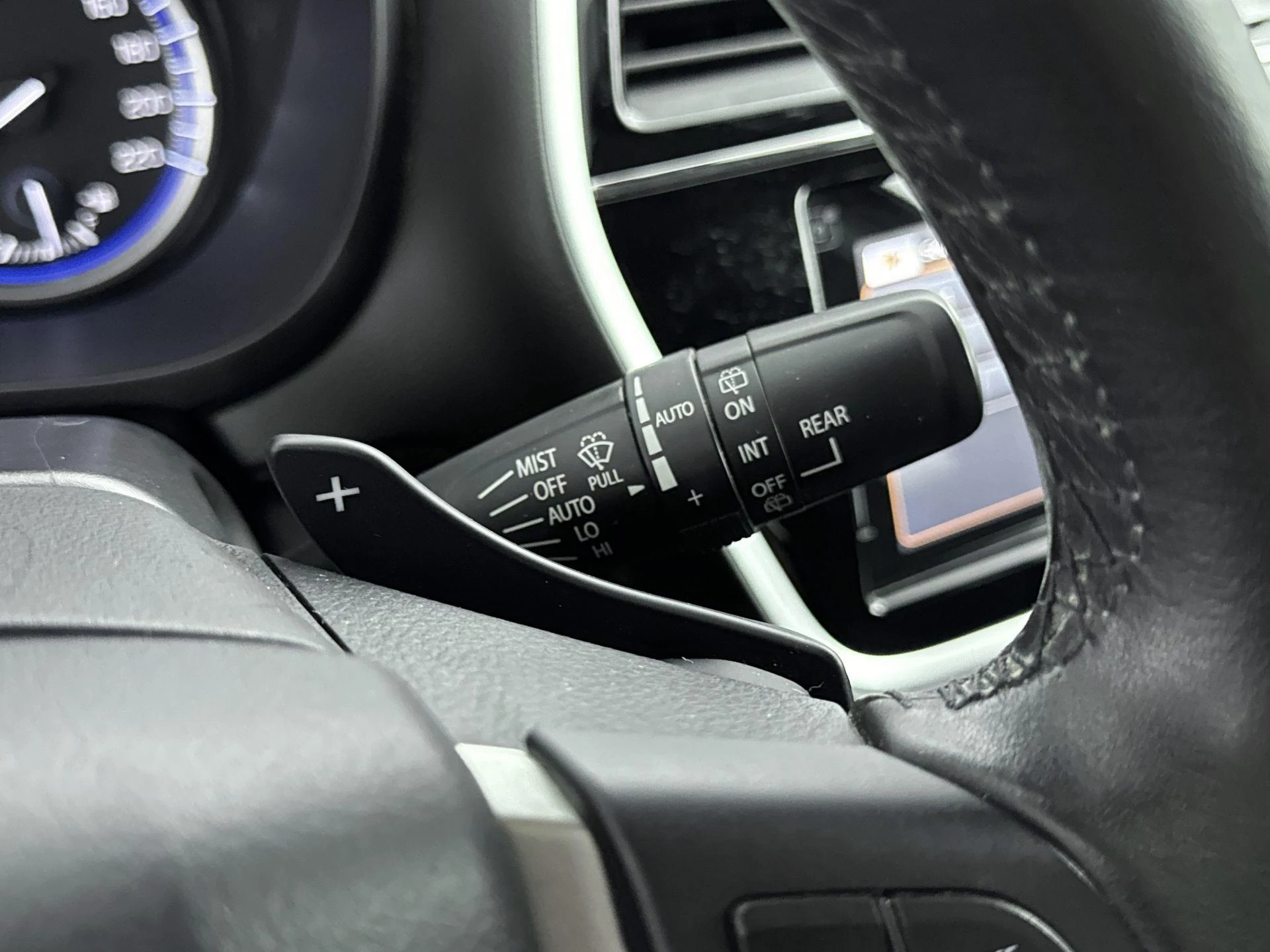 Suzuki-S-Cross-image-13