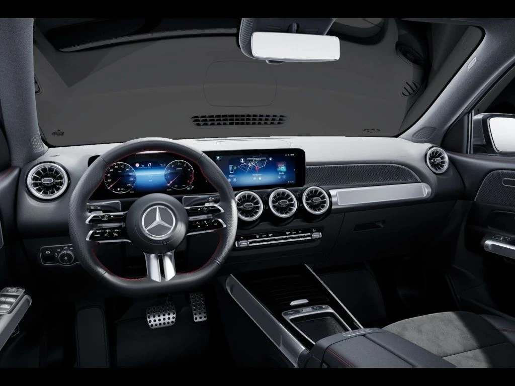 Mercedes-Benz-GLB 220-image-8