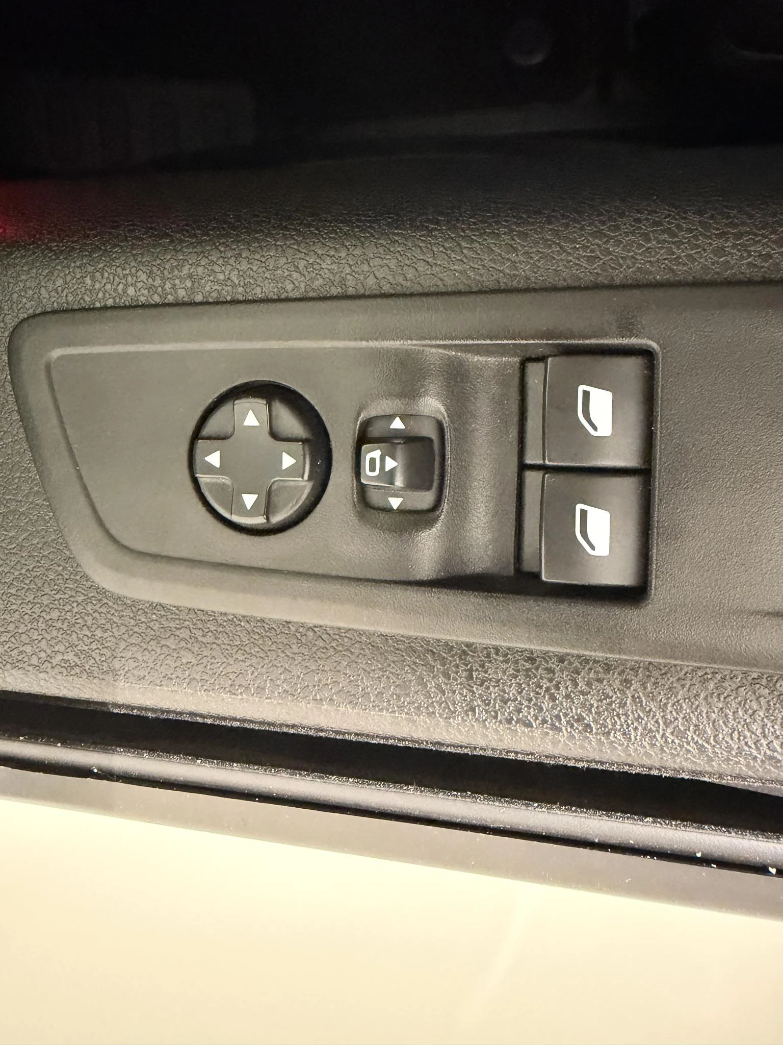 Peugeot-e-Expert-image-13