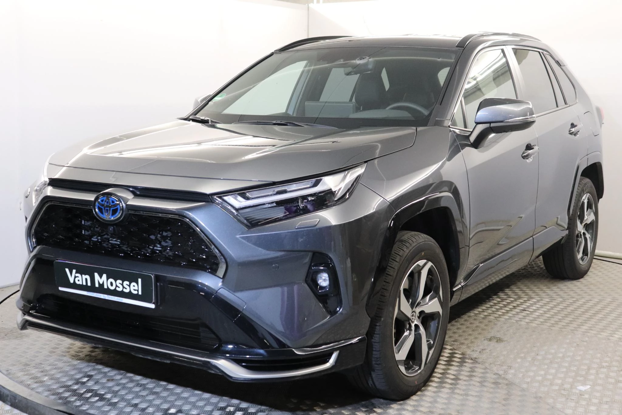 Toyota-RAV4-image-0