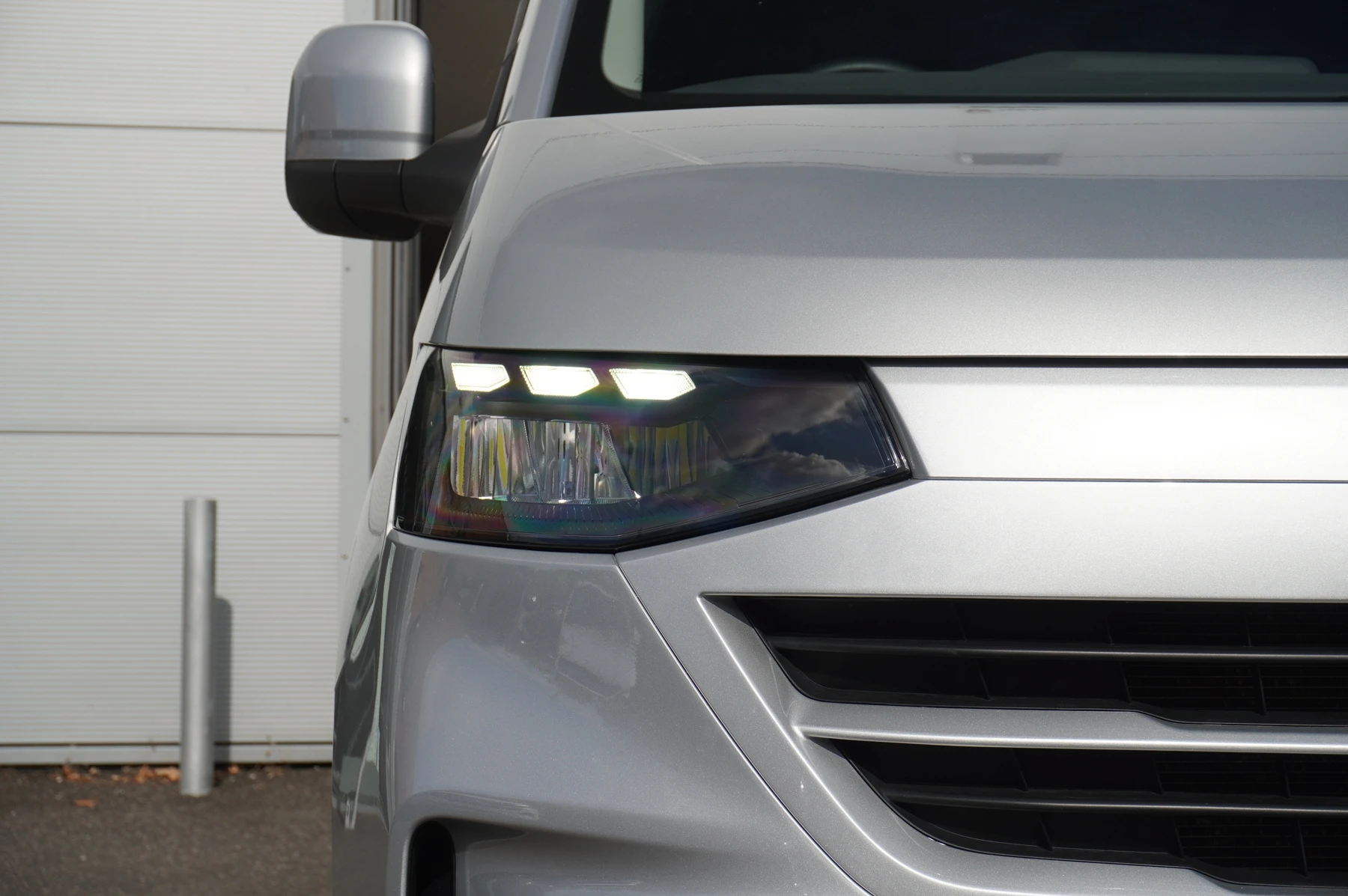 Volkswagen-Transporter-image-47