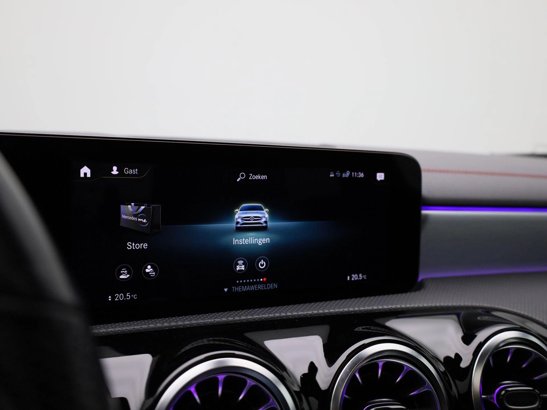 Mercedes-Benz-CLA-image-17