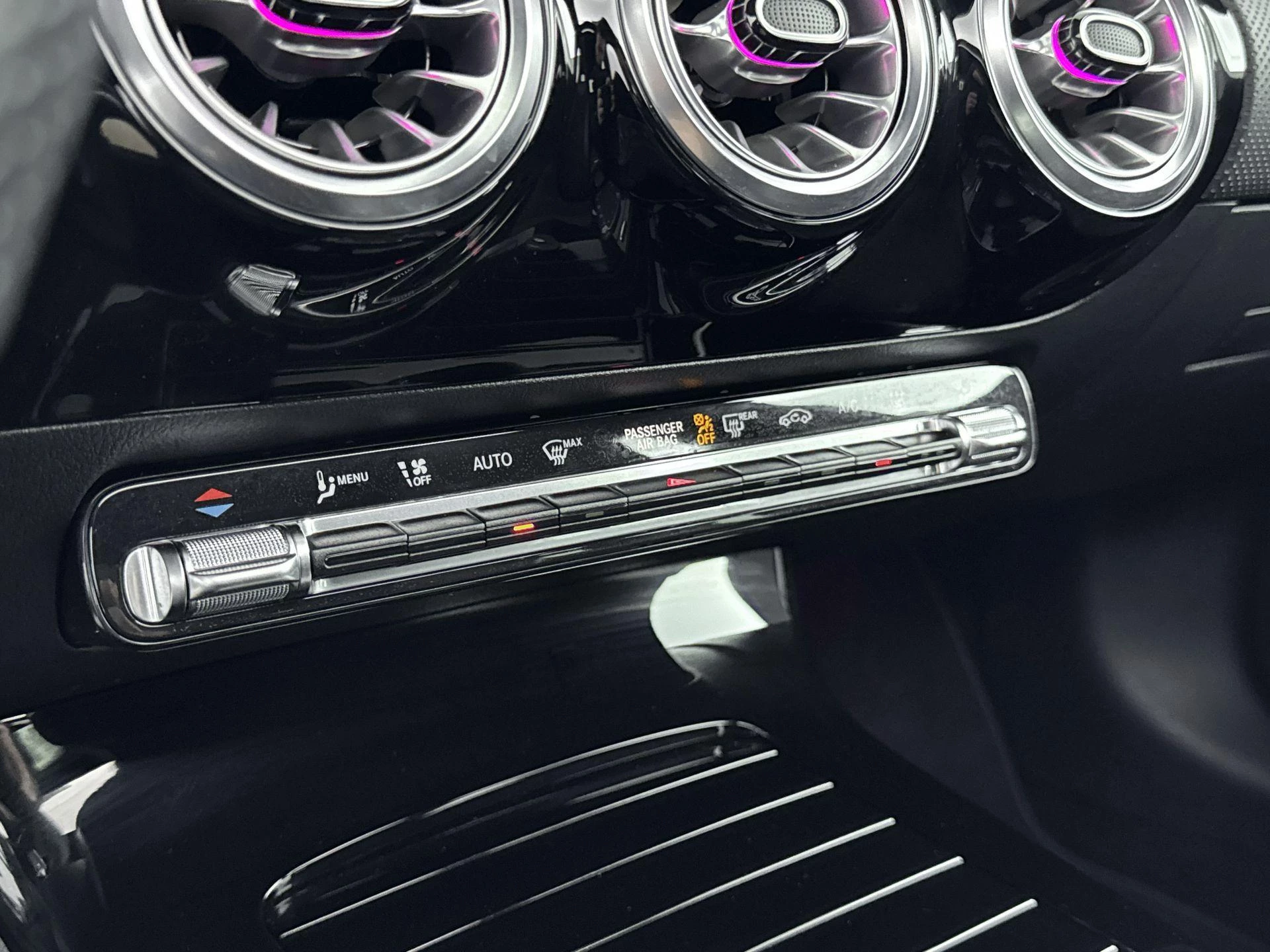 Mercedes-Benz-A-Klasse-image-24