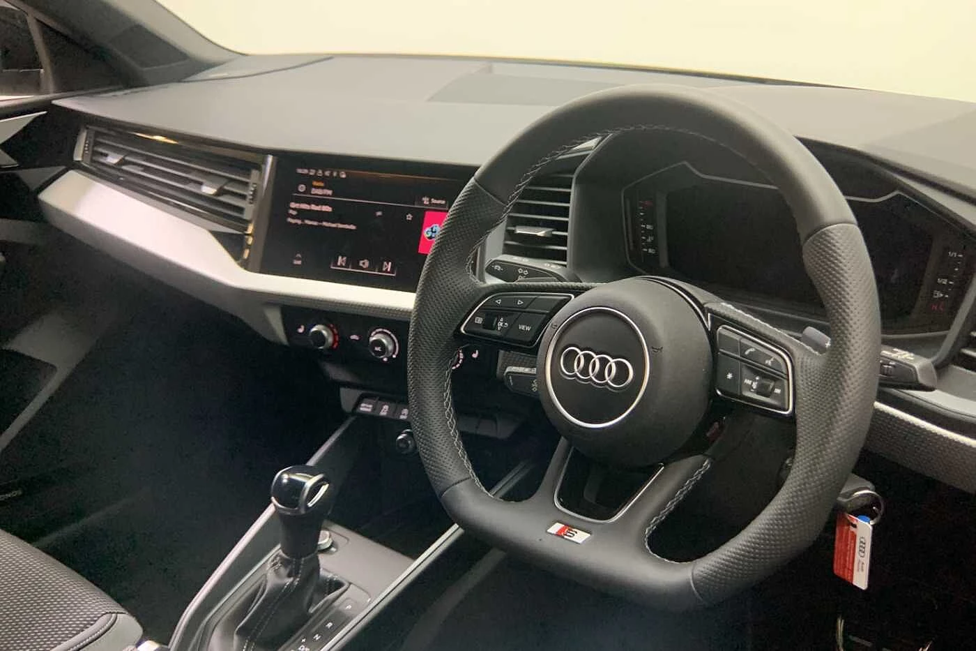 Audi-A1 Sportback-image-5