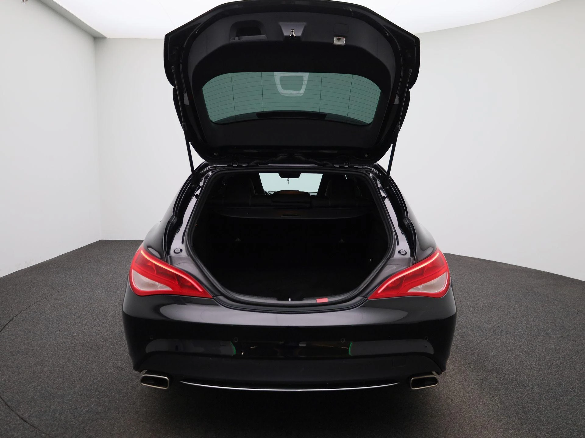 Mercedes-Benz CLA Shooting Brake 180 Ambition