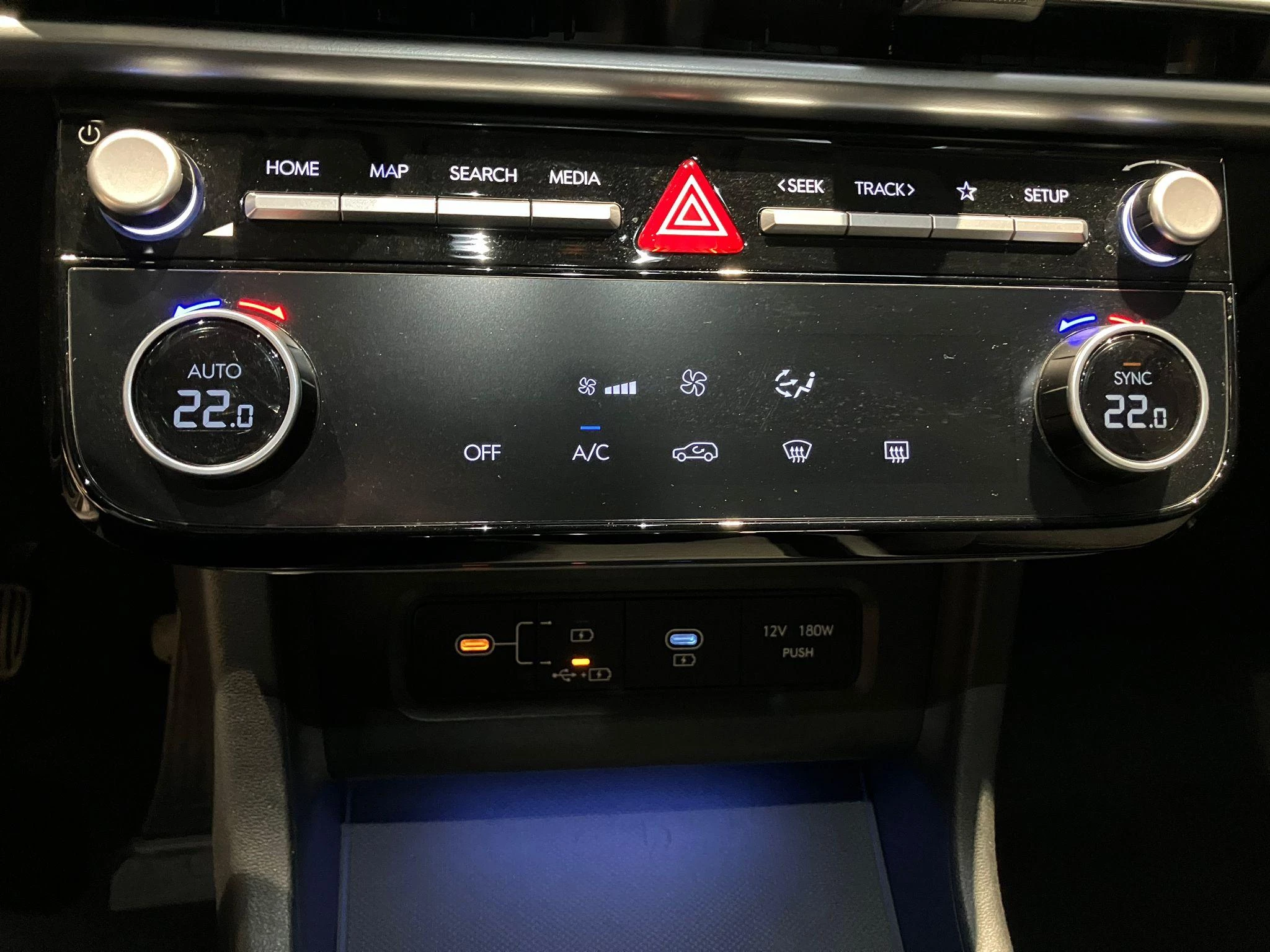 Hyundai-Tucson Hybrid-image-14