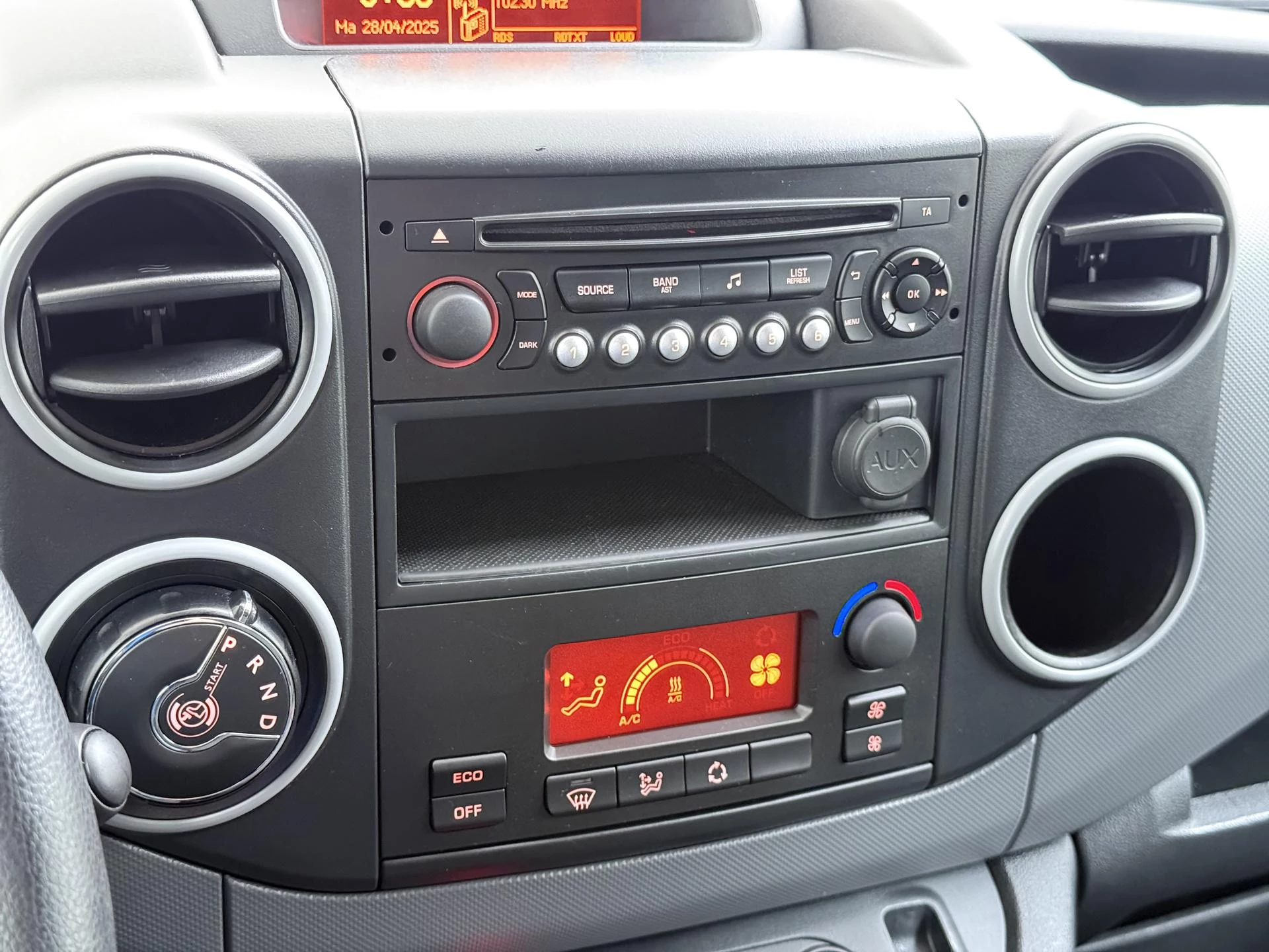 Peugeot-e-Partner-image-5