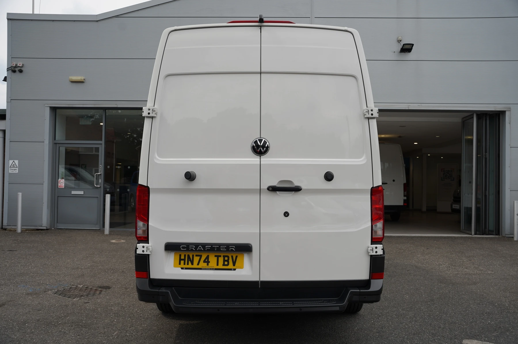 Volkswagen-Crafter-image-11