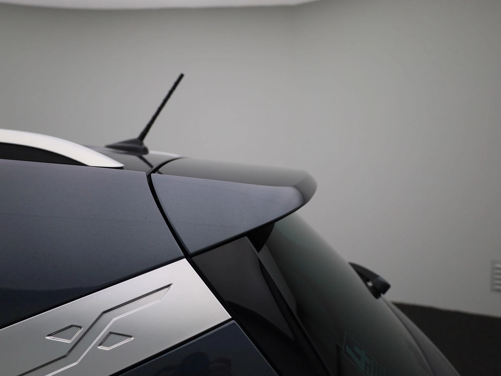 SEAT-Arona-image-37