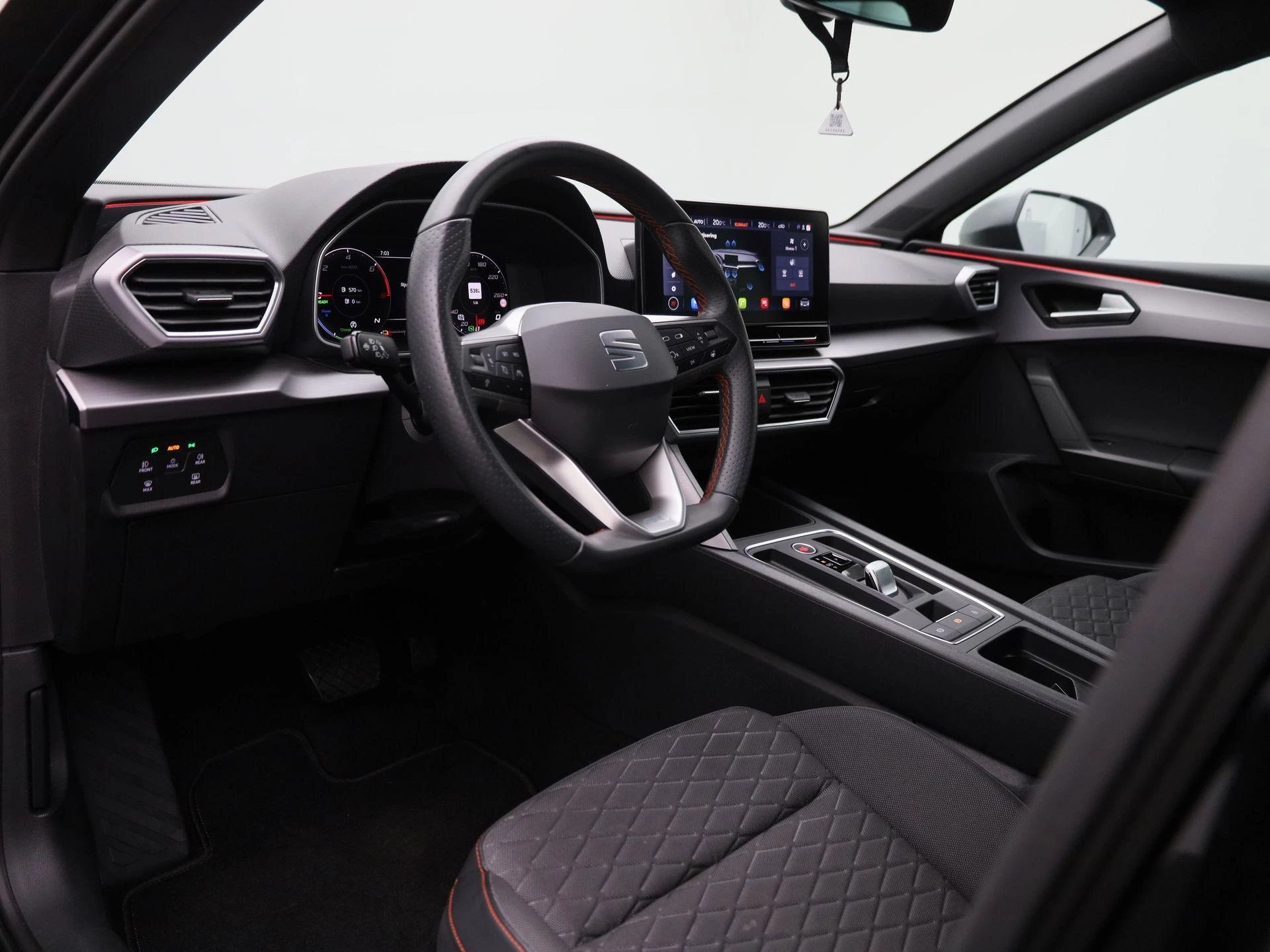SEAT Leon Sportstourer 1.4 TSI eHybrid PHEV FR Business Intense