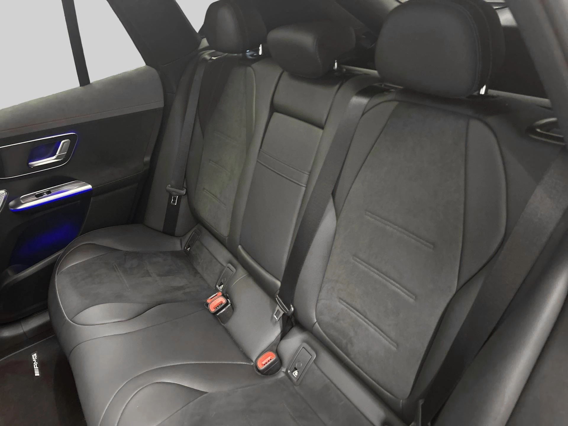 Mercedes-Benz EQE SUV 350 4M AMG Line + PANORAMISCH DAK + TREKHAAK + BURMESTER +