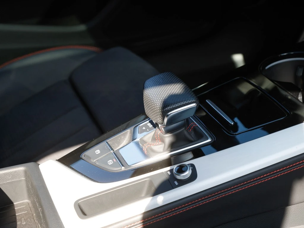 Audi-A4-image-14