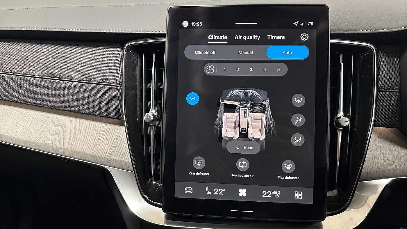Volvo-XC90-image-38