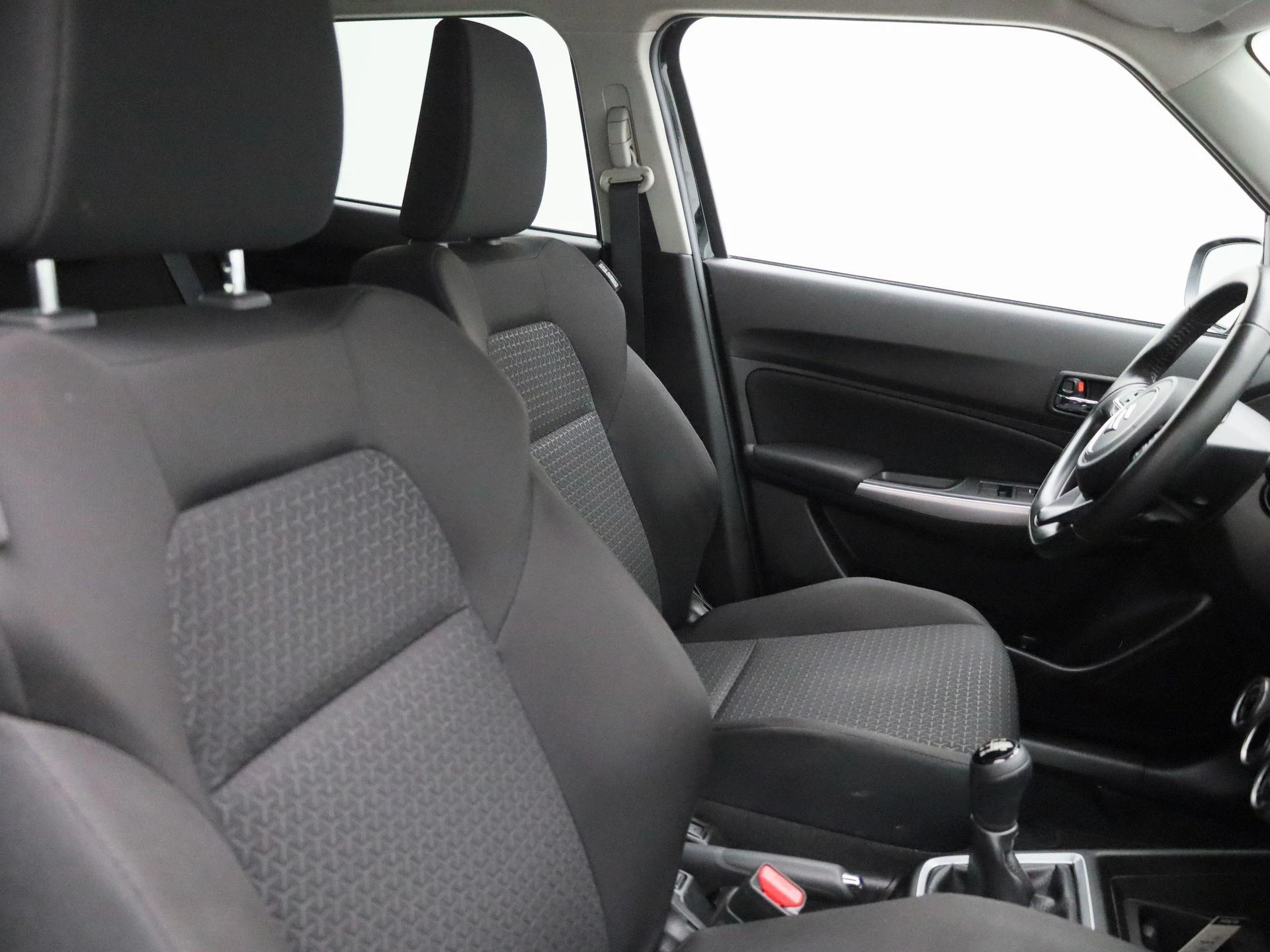 Suzuki-Swift-image-25