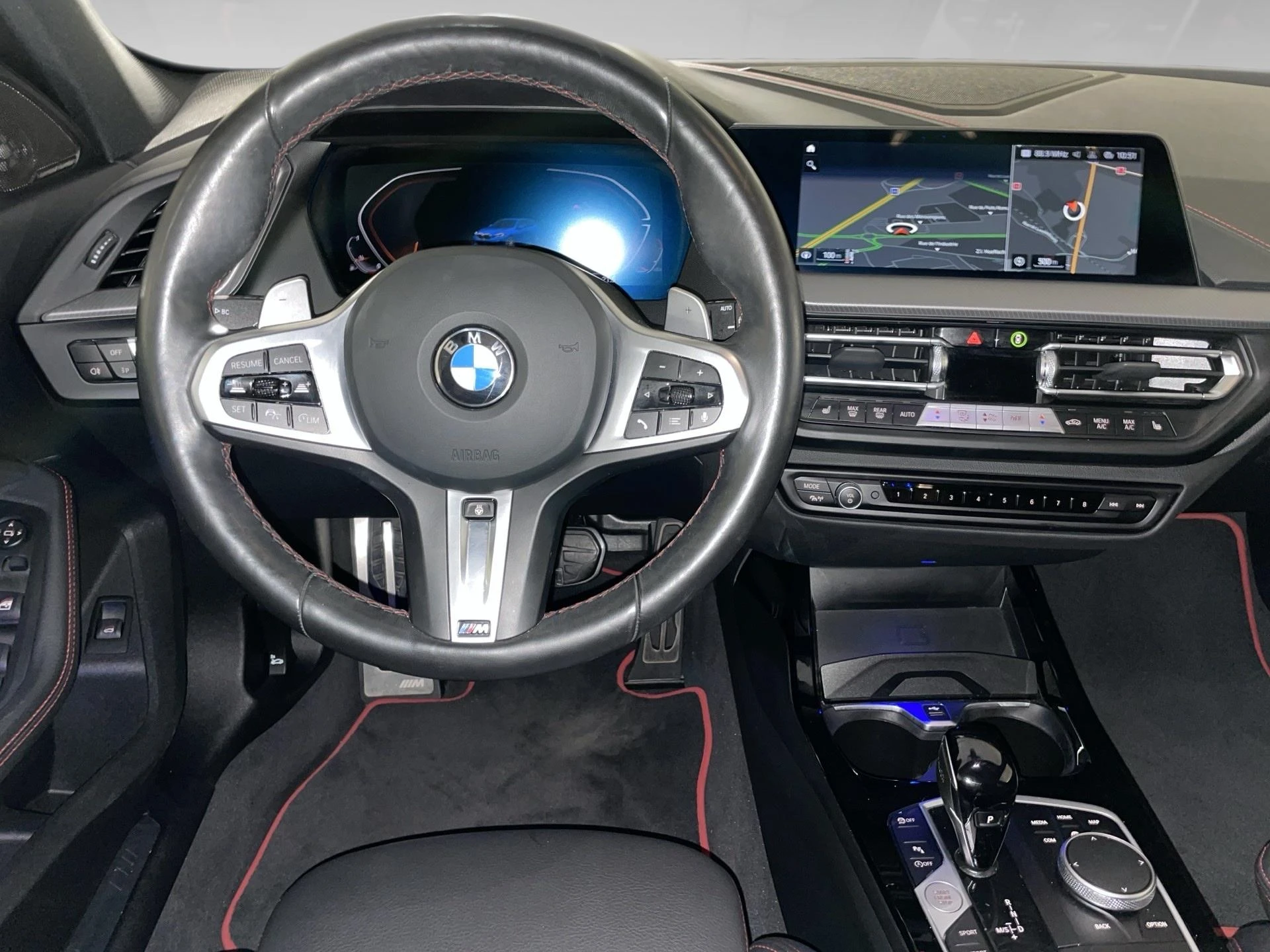 BMW-Série 1-image-5