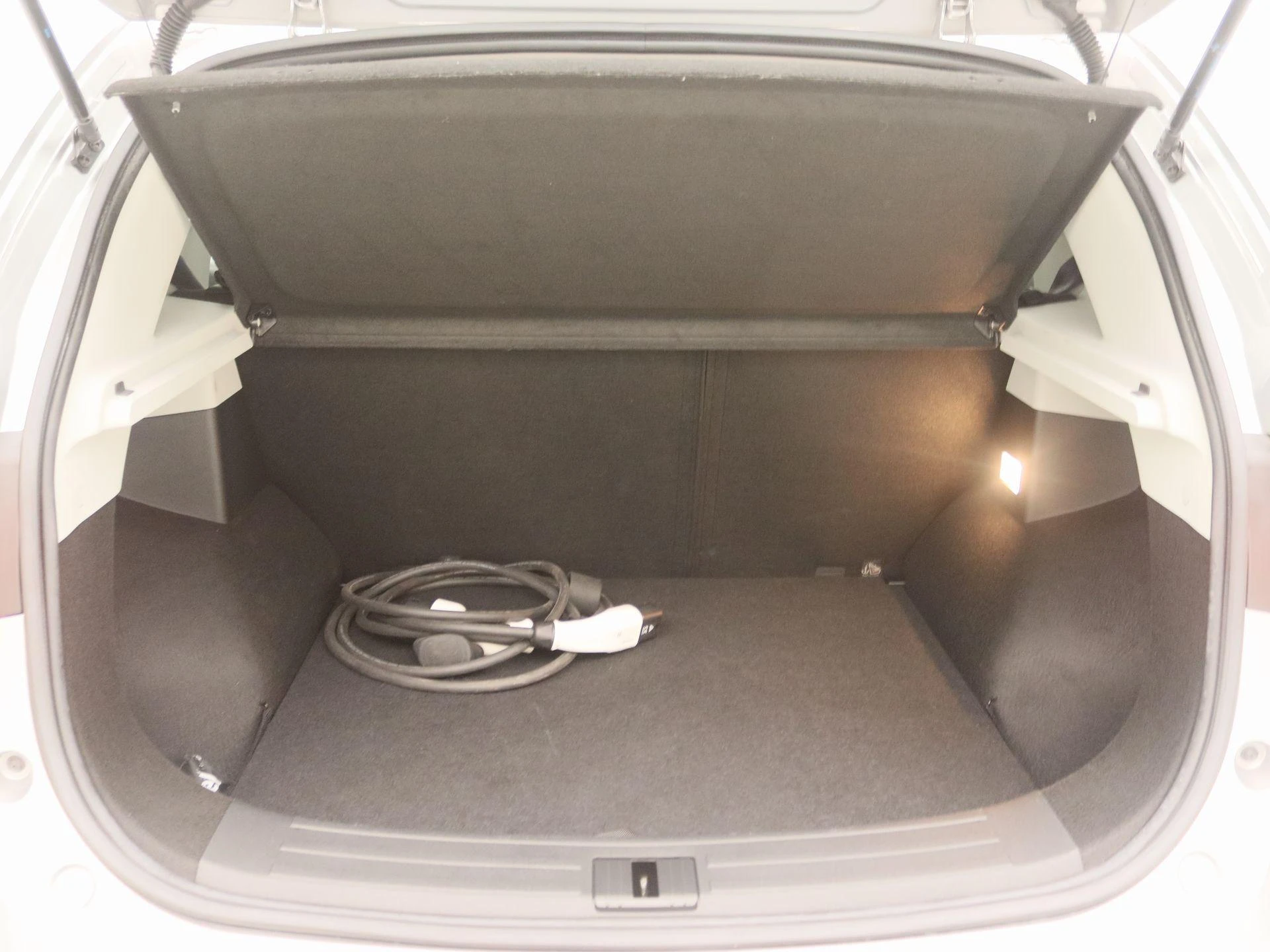 MG-ZS EV-image-12
