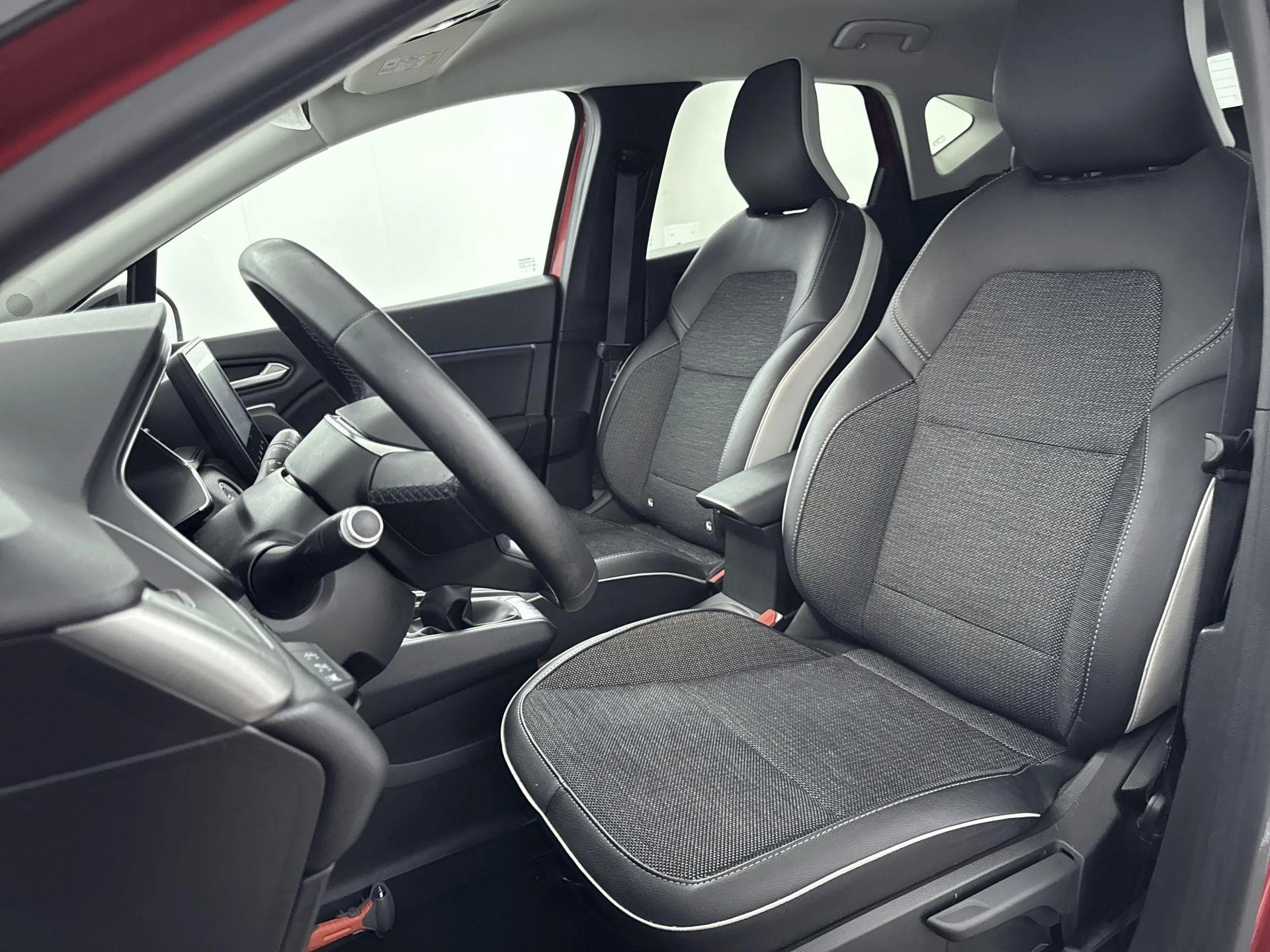 Renault-Captur-image-23