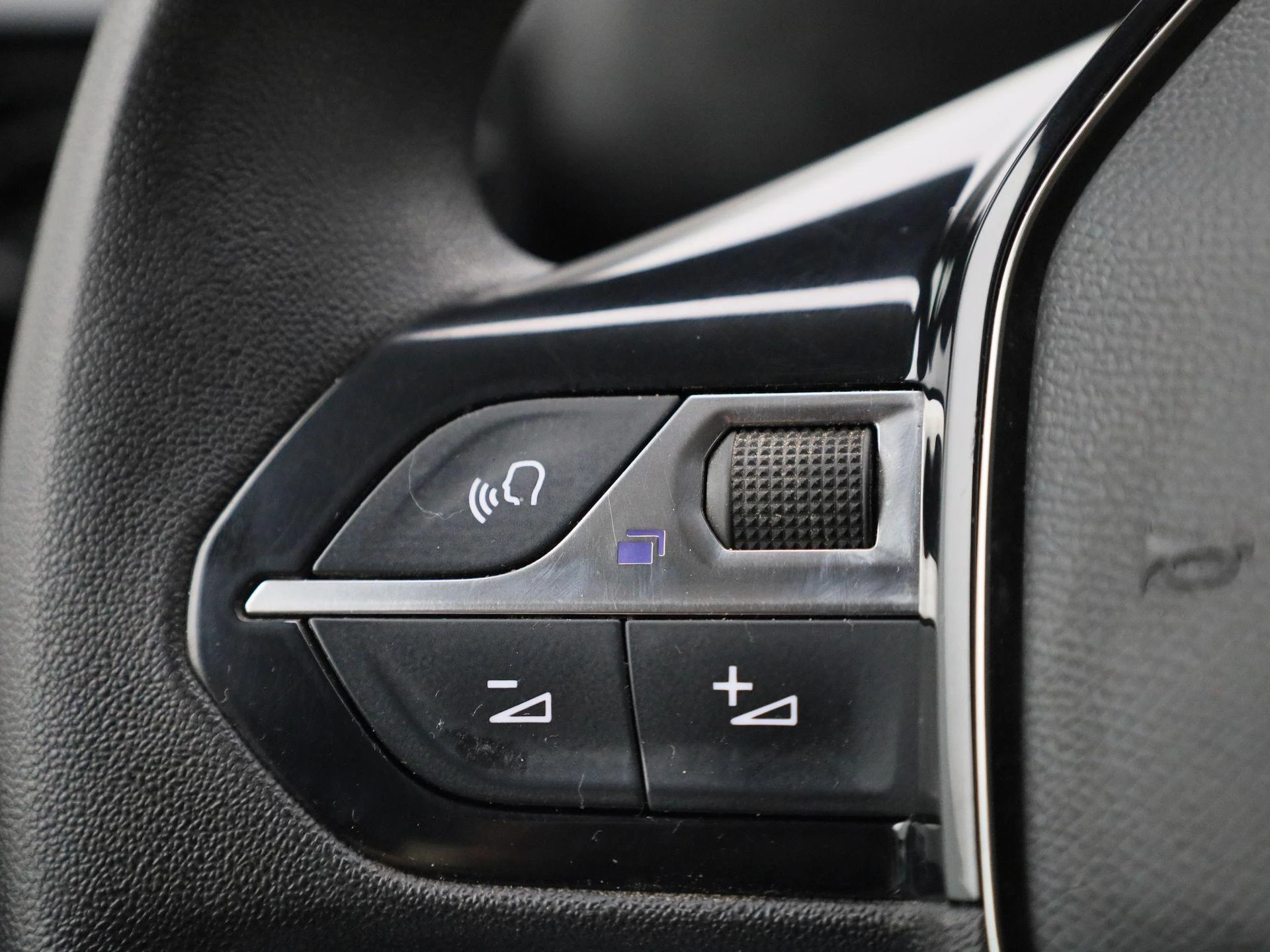 Peugeot-Partner-image-12