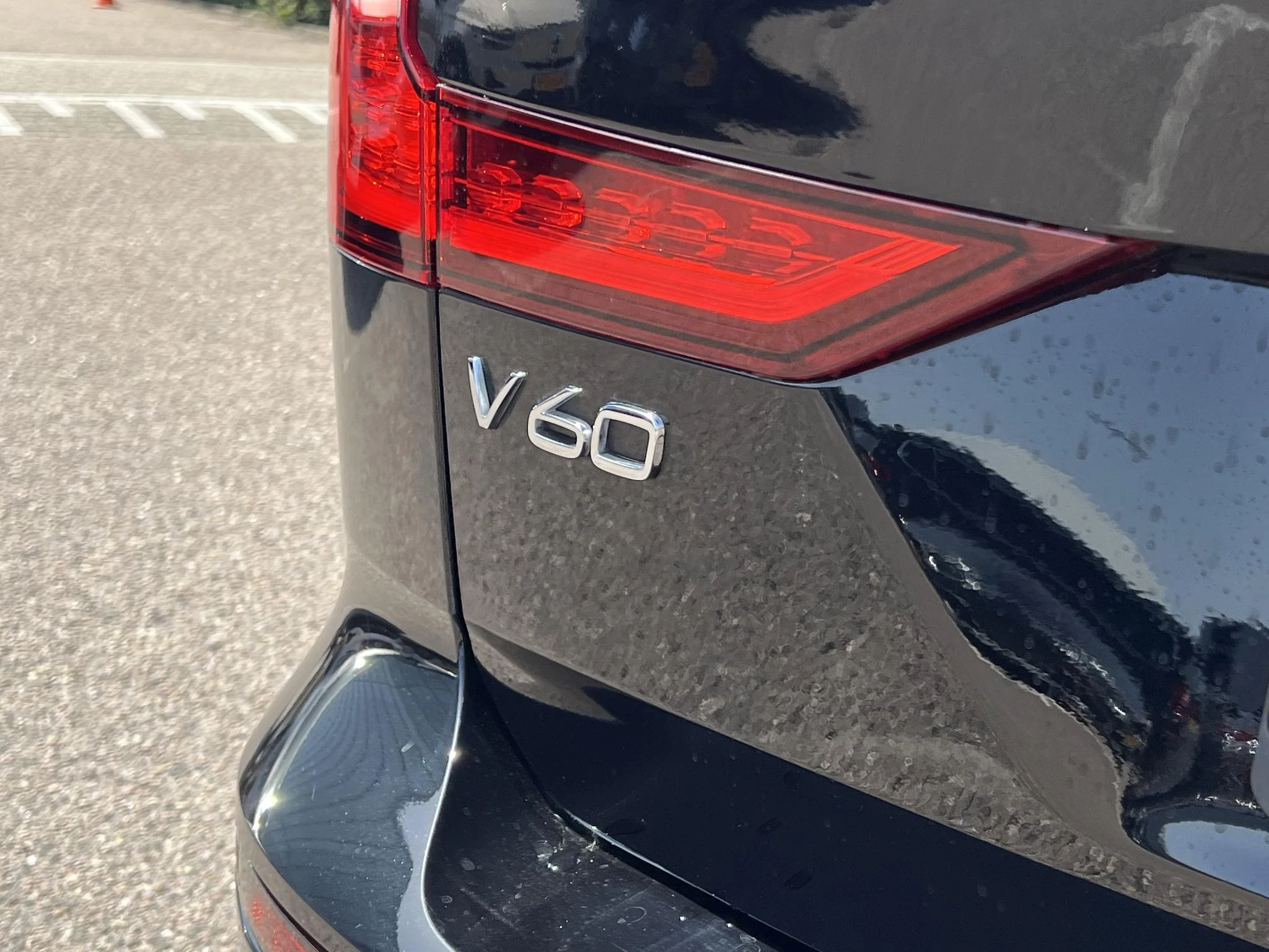 Volvo V60 T6 Plug-in hybrid AWD Plus Dark